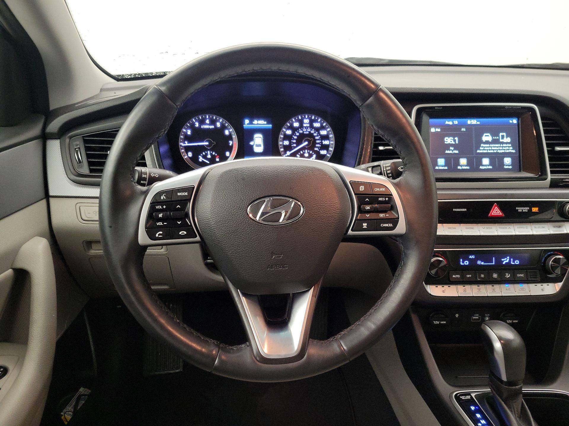 Thumbnail: 2019 Hyundai Sonata - 10