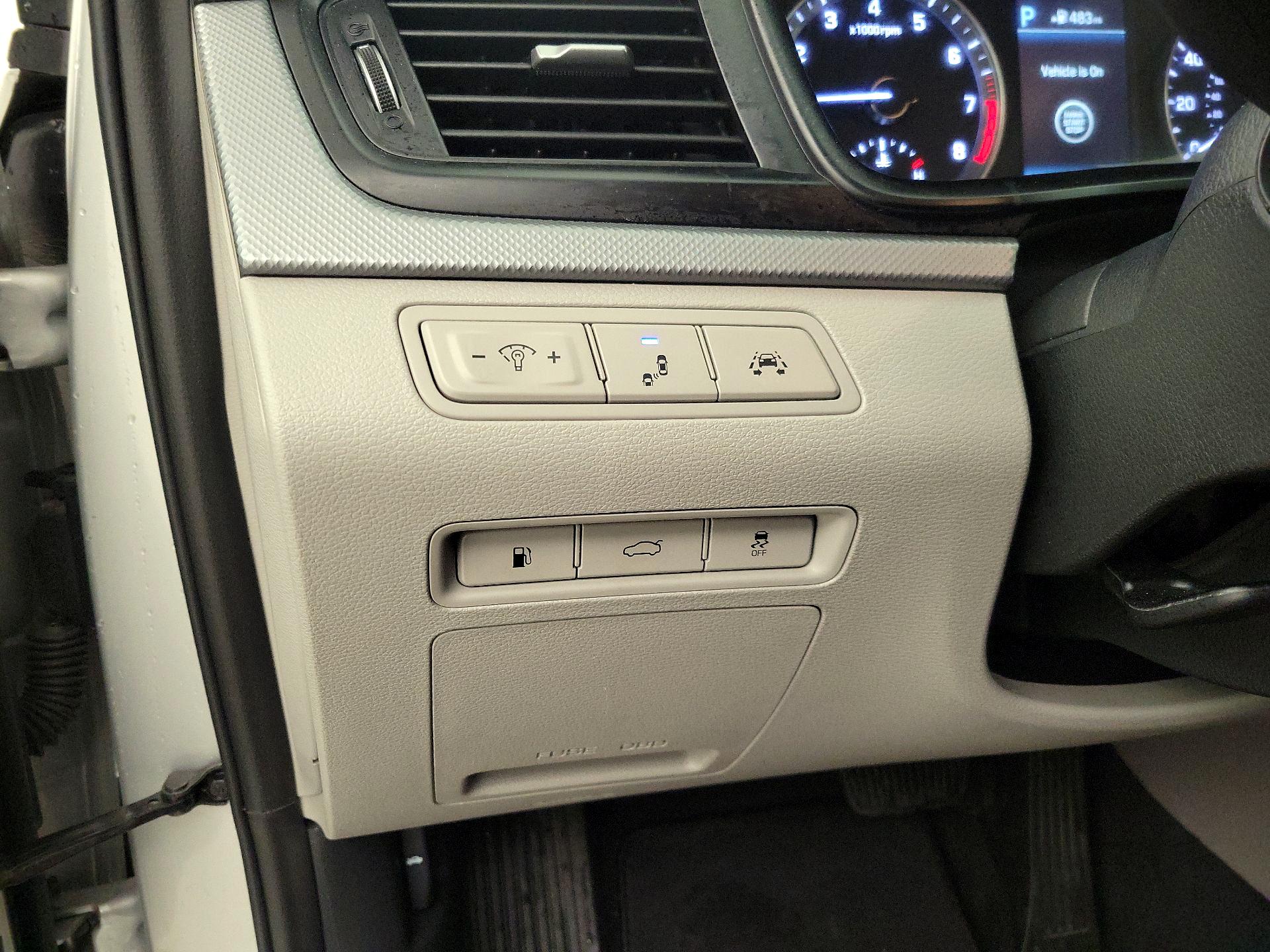 Thumbnail: 2019 Hyundai Sonata - 13