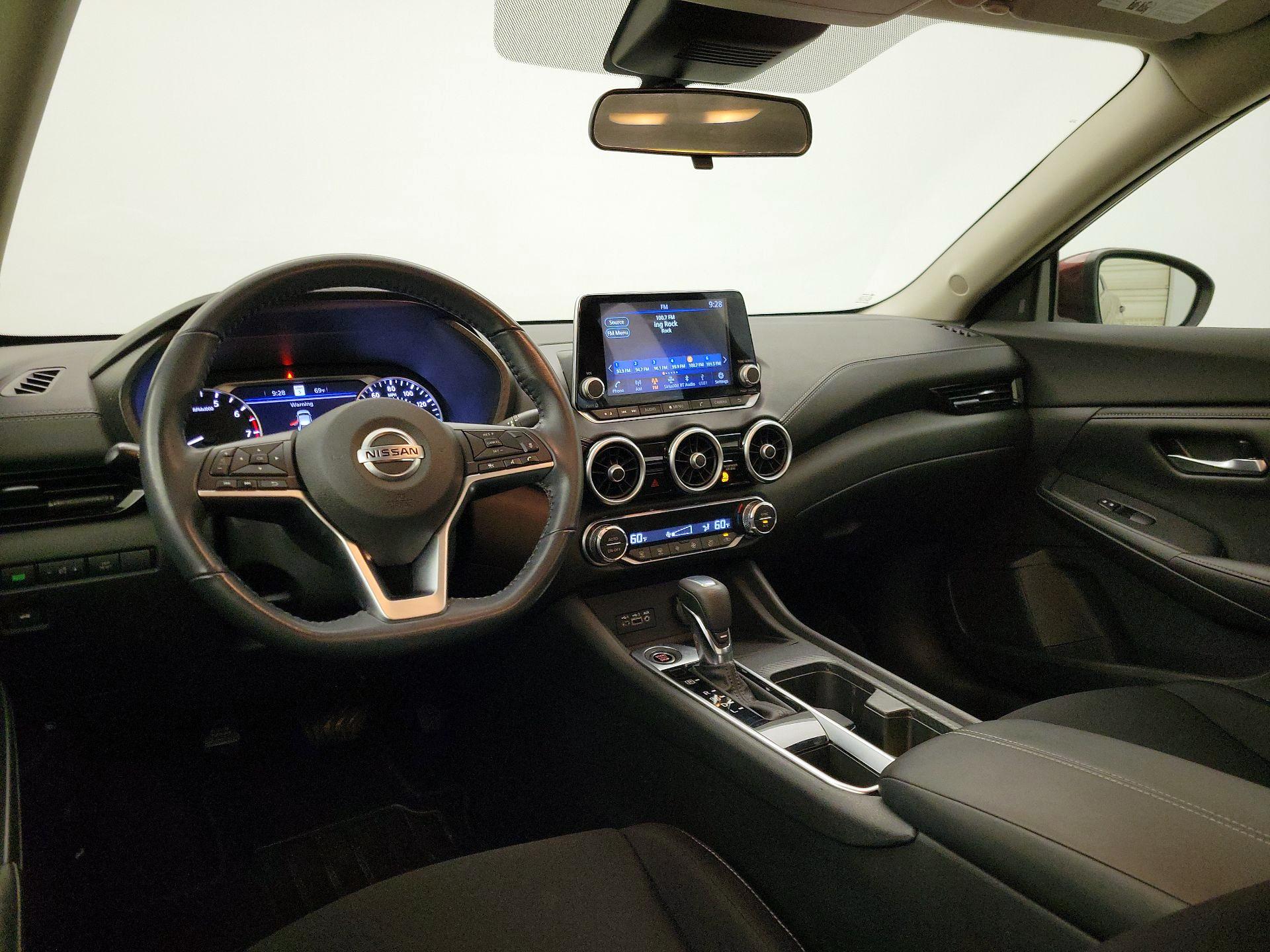 Thumbnail: 2021 Nissan Sentra - 9