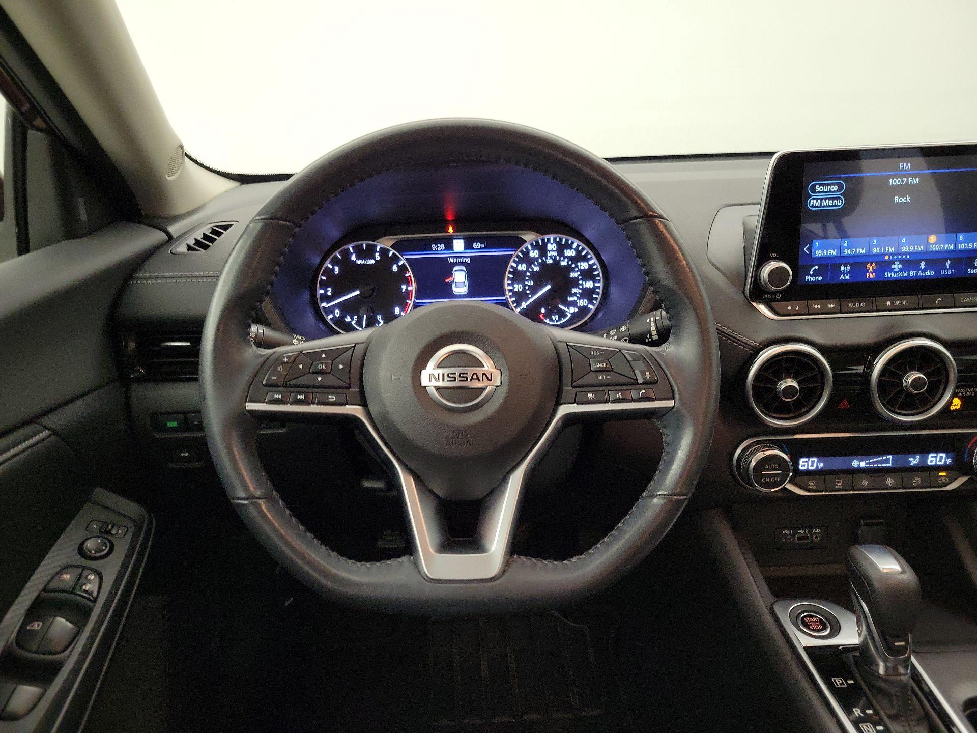 Thumbnail: 2021 Nissan Sentra - 10