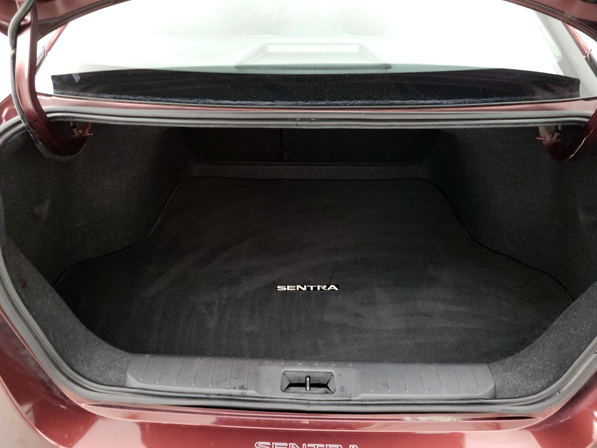 Thumbnail: 2021 Nissan Sentra - 20