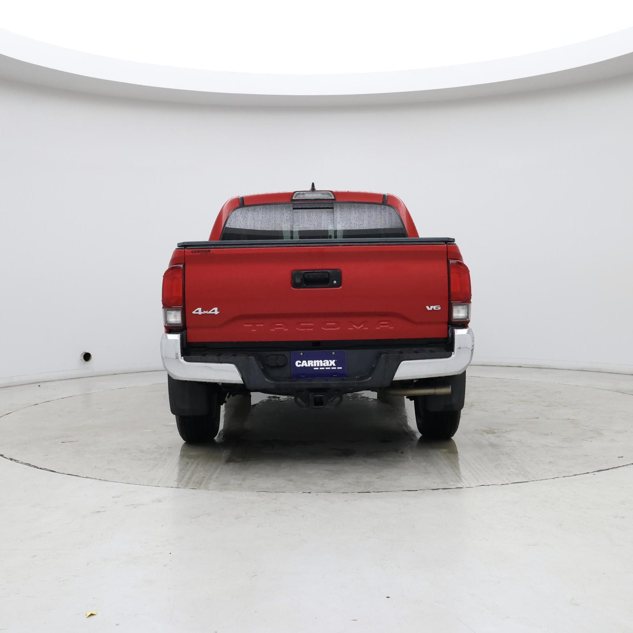 Thumbnail: 2018 Toyota Tacoma - 6