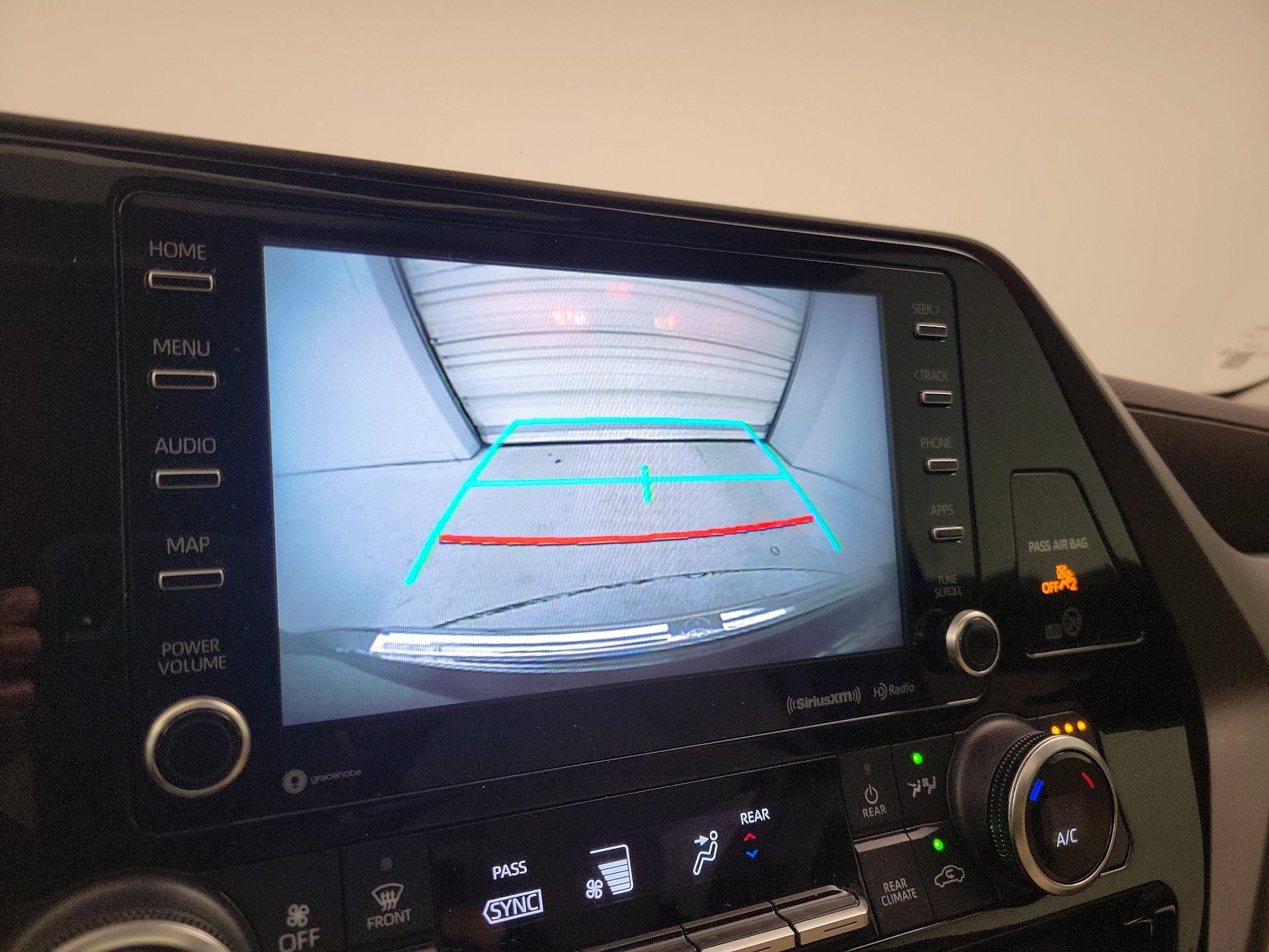 Thumbnail: 2021 Toyota Highlander - 14