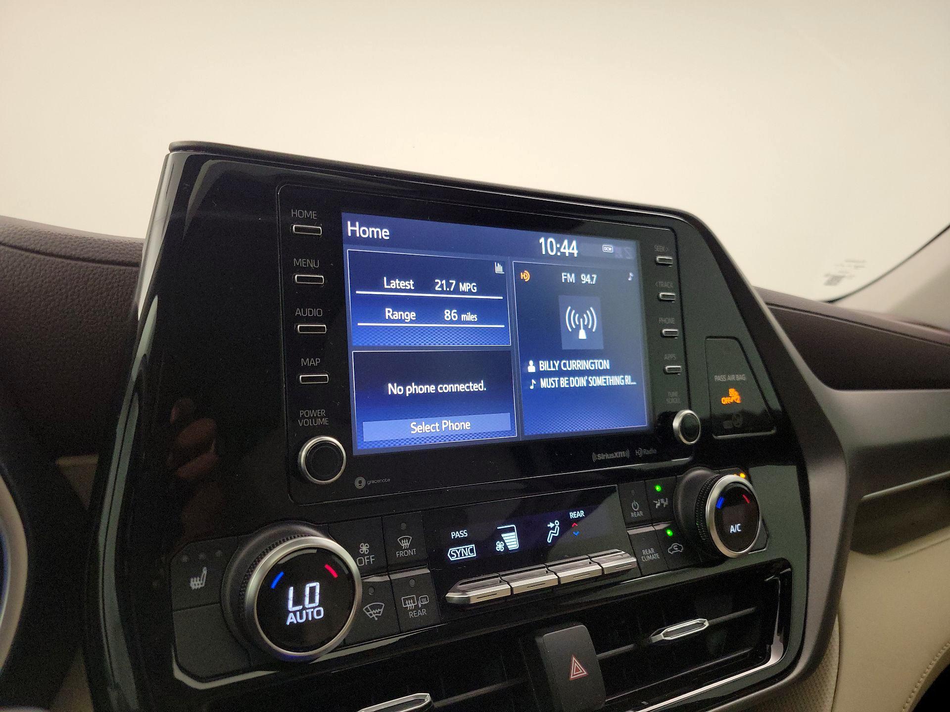 Thumbnail: 2021 Toyota Highlander - 15