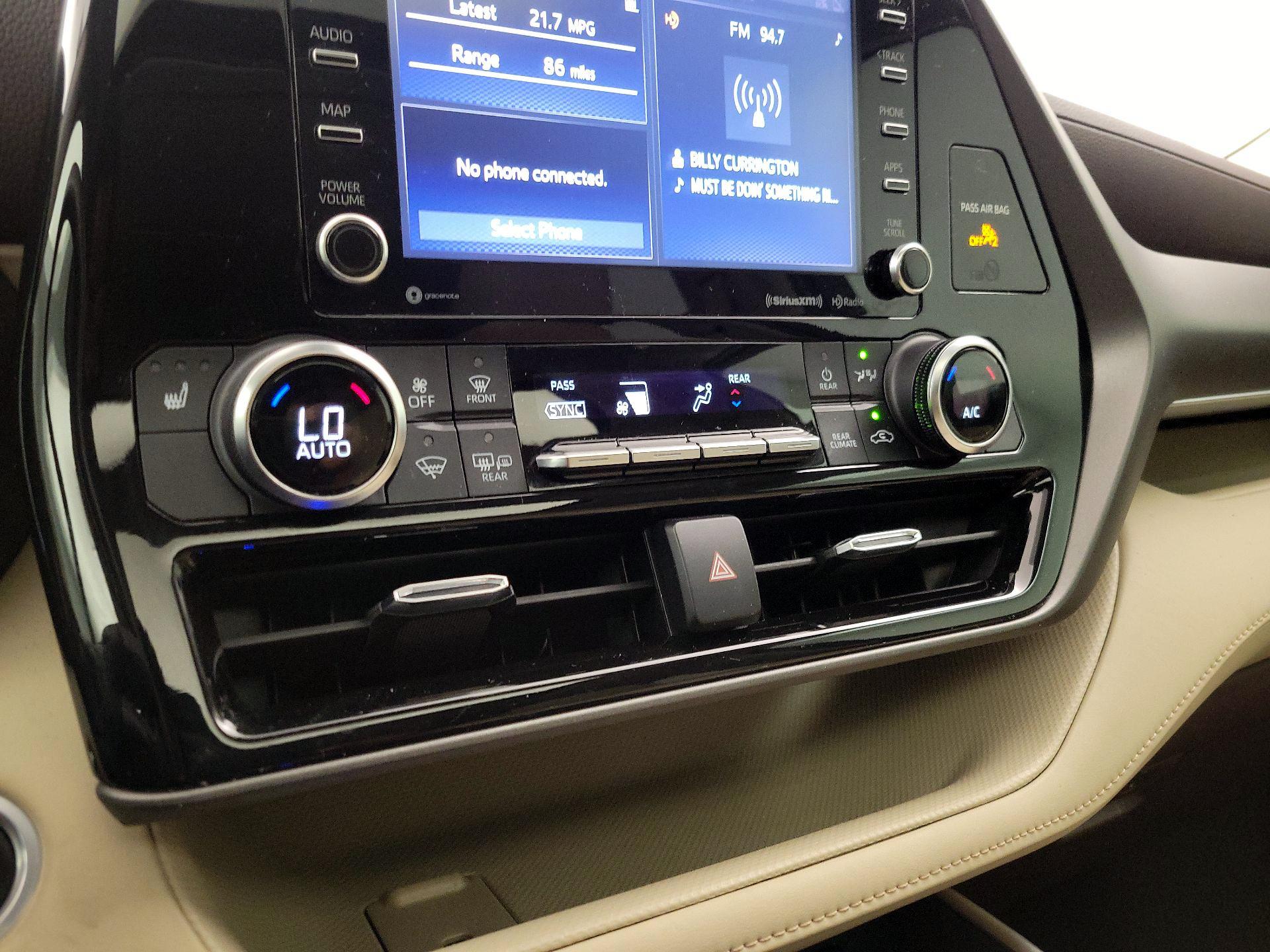 Thumbnail: 2021 Toyota Highlander - 16