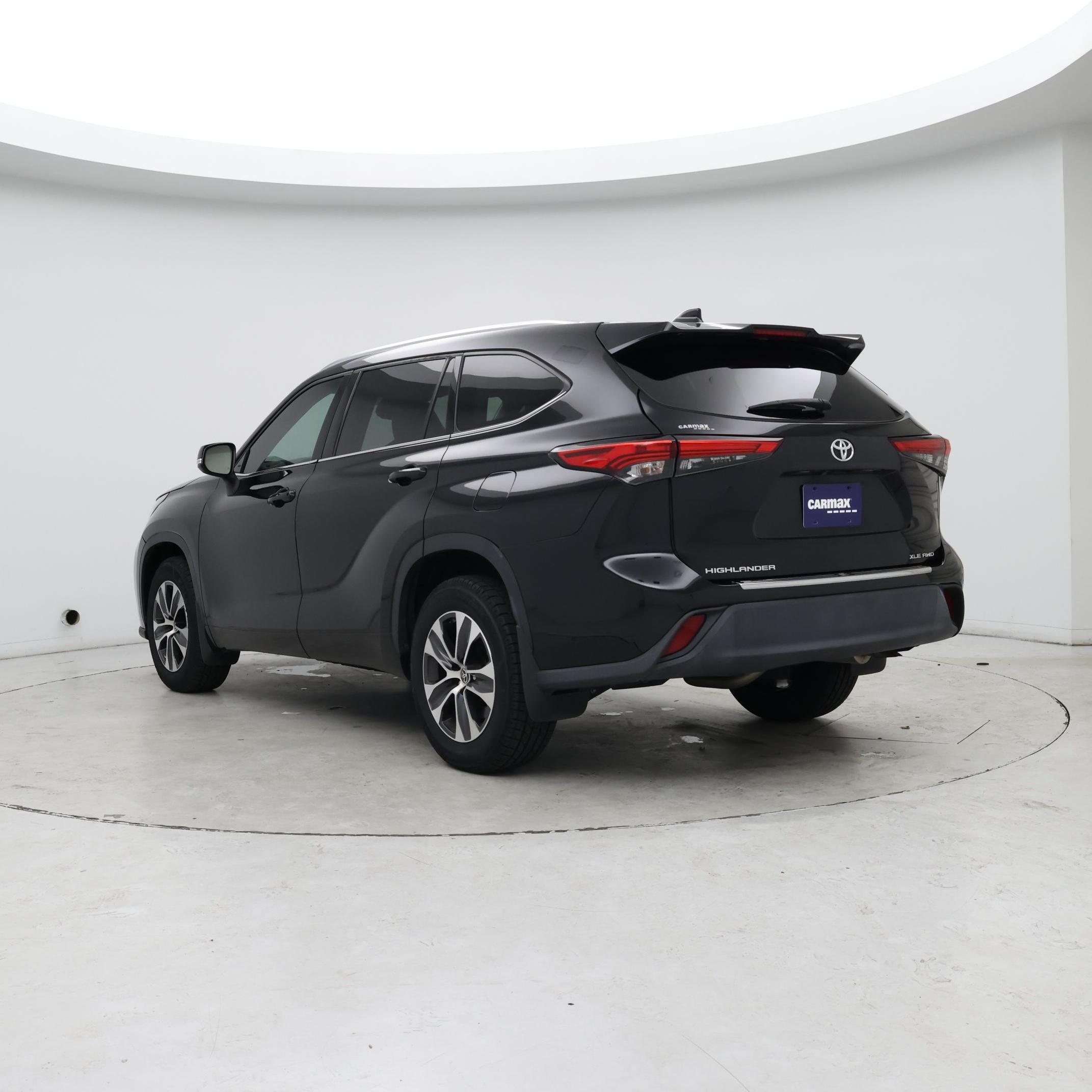 Thumbnail: 2021 Toyota Highlander - 2