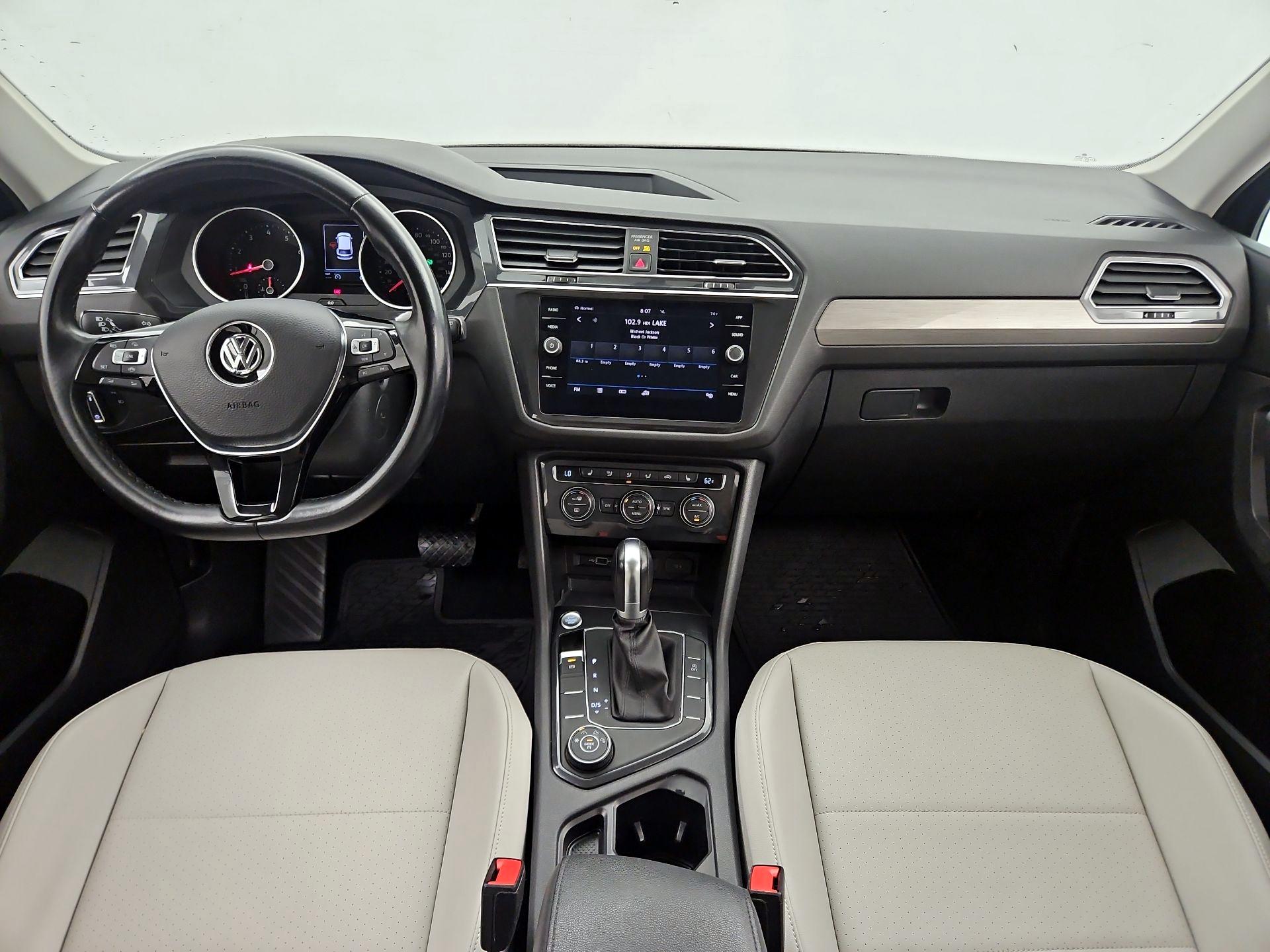 Thumbnail: 2019 Volkswagen Tiguan - 9