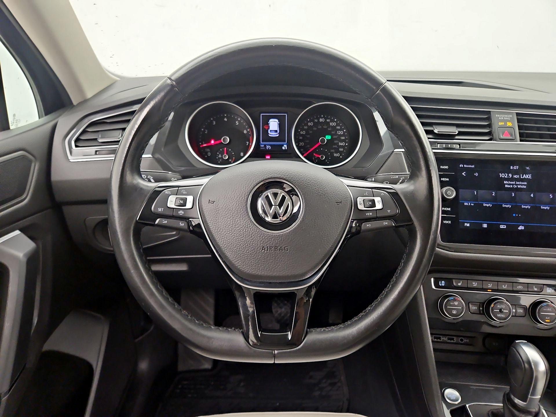 Thumbnail: 2019 Volkswagen Tiguan - 10