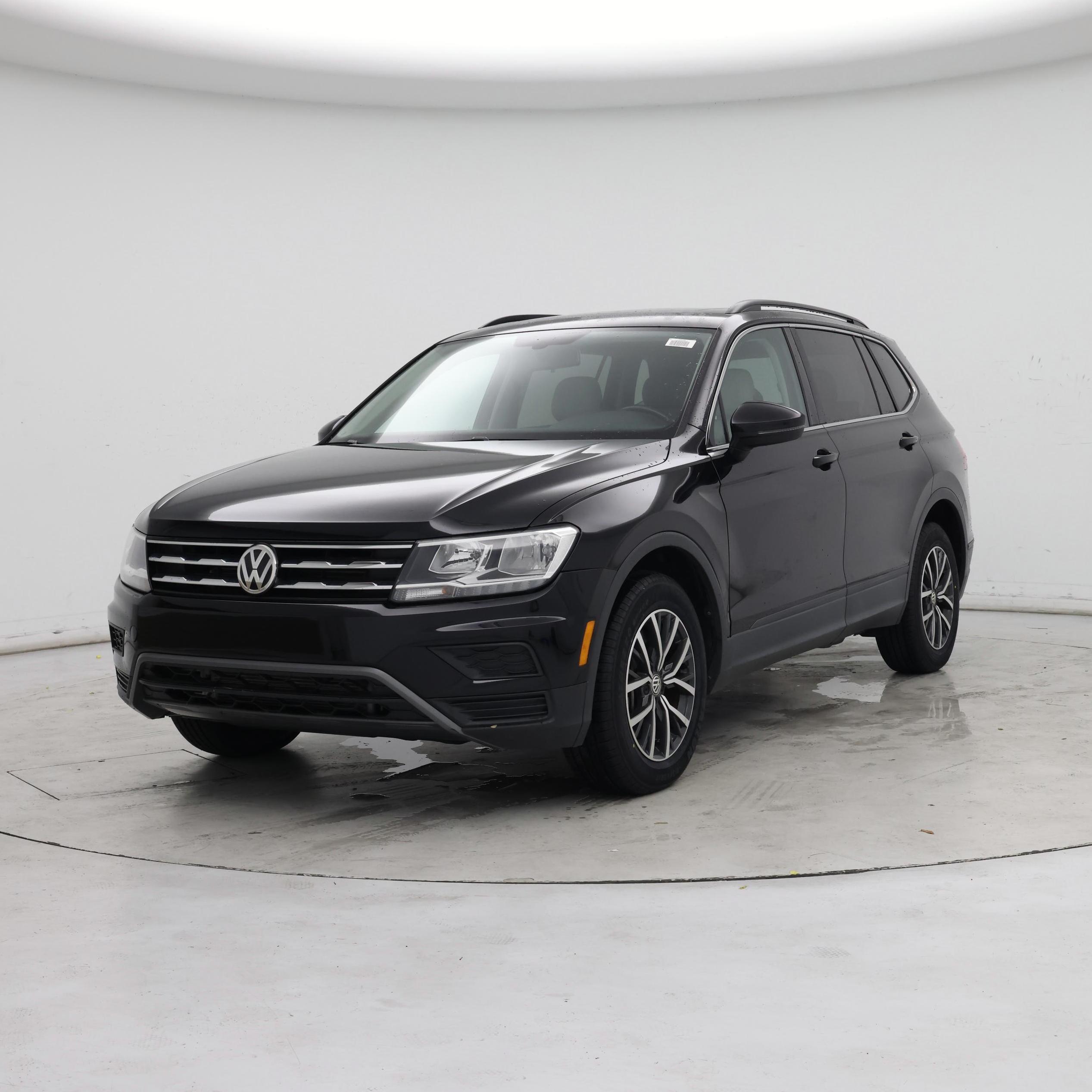Thumbnail: 2019 Volkswagen Tiguan - 4