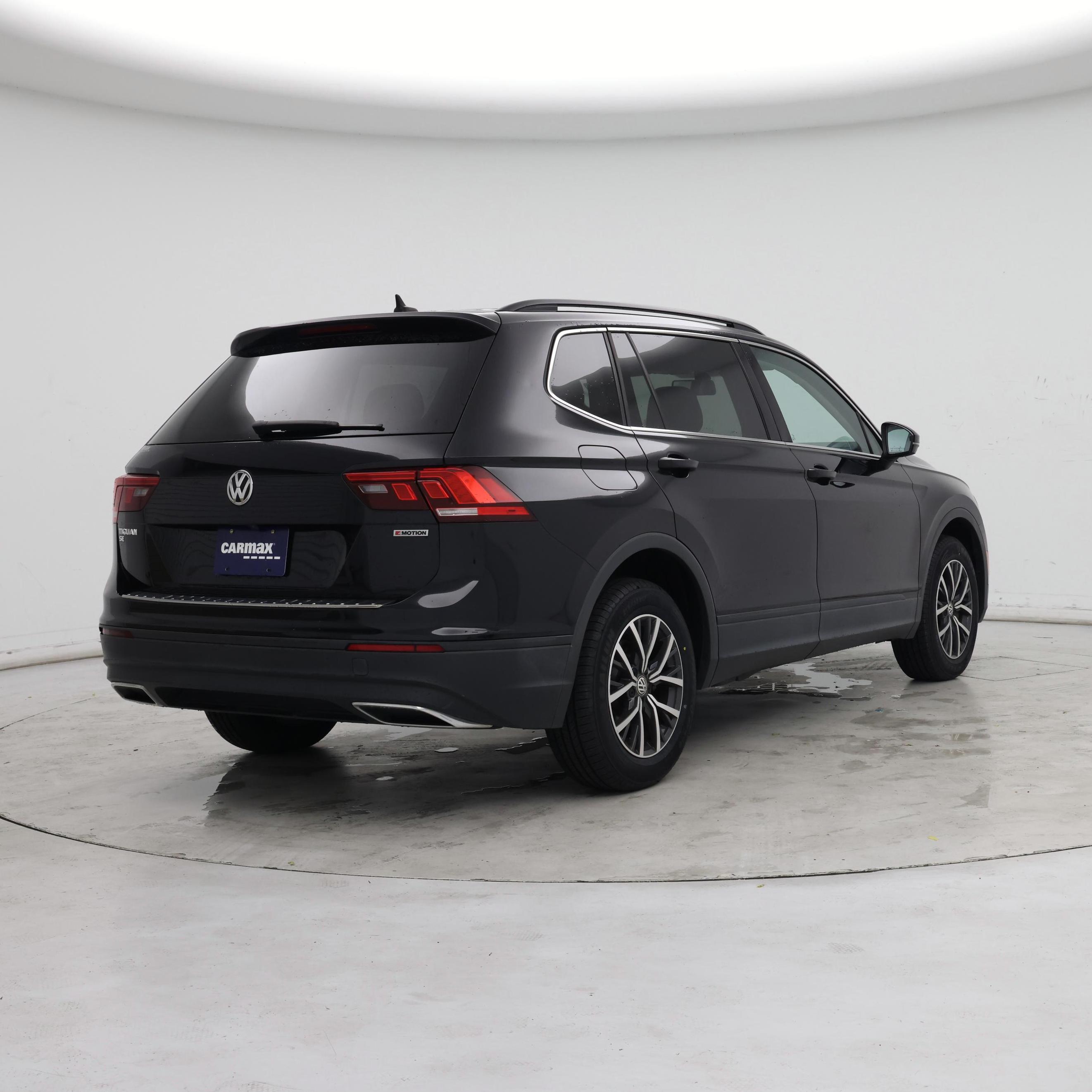 Thumbnail: 2019 Volkswagen Tiguan - 8