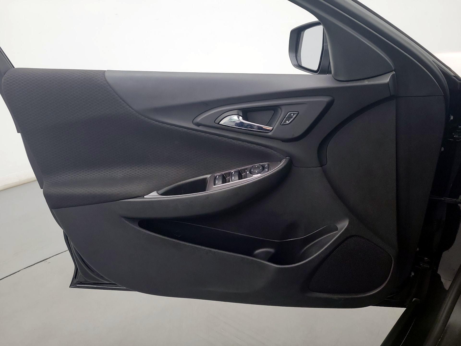 Thumbnail: 2020 Chevrolet Malibu - 12
