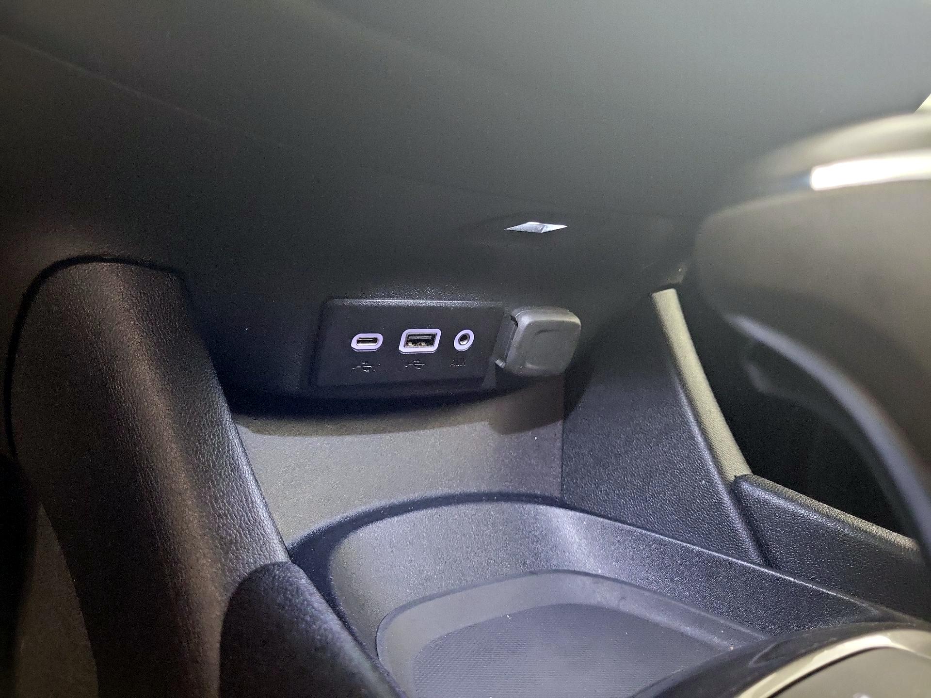Thumbnail: 2020 Chevrolet Malibu - 18