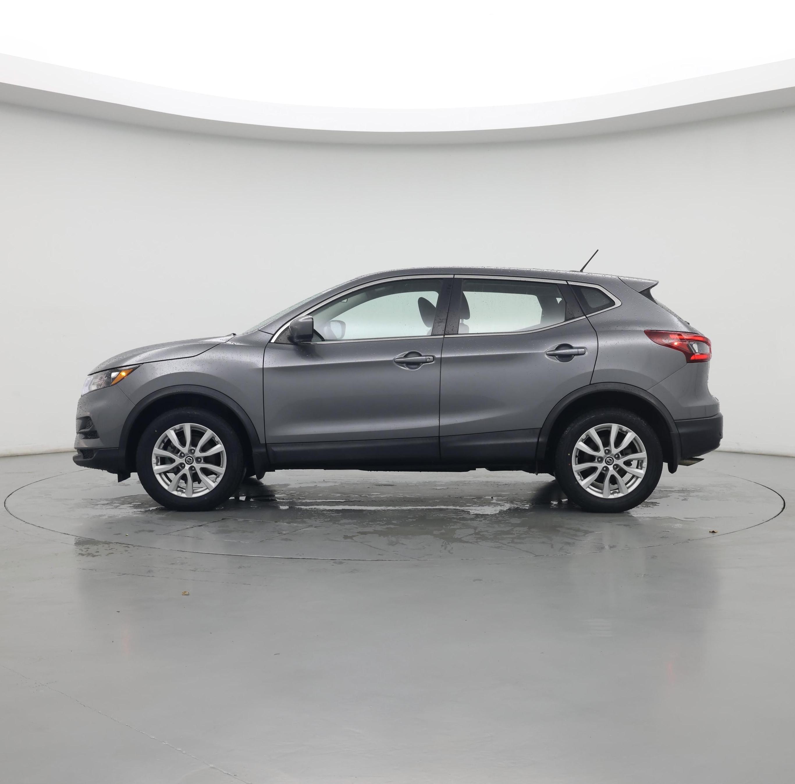 Thumbnail: 2020 Nissan Rogue Sport - 3