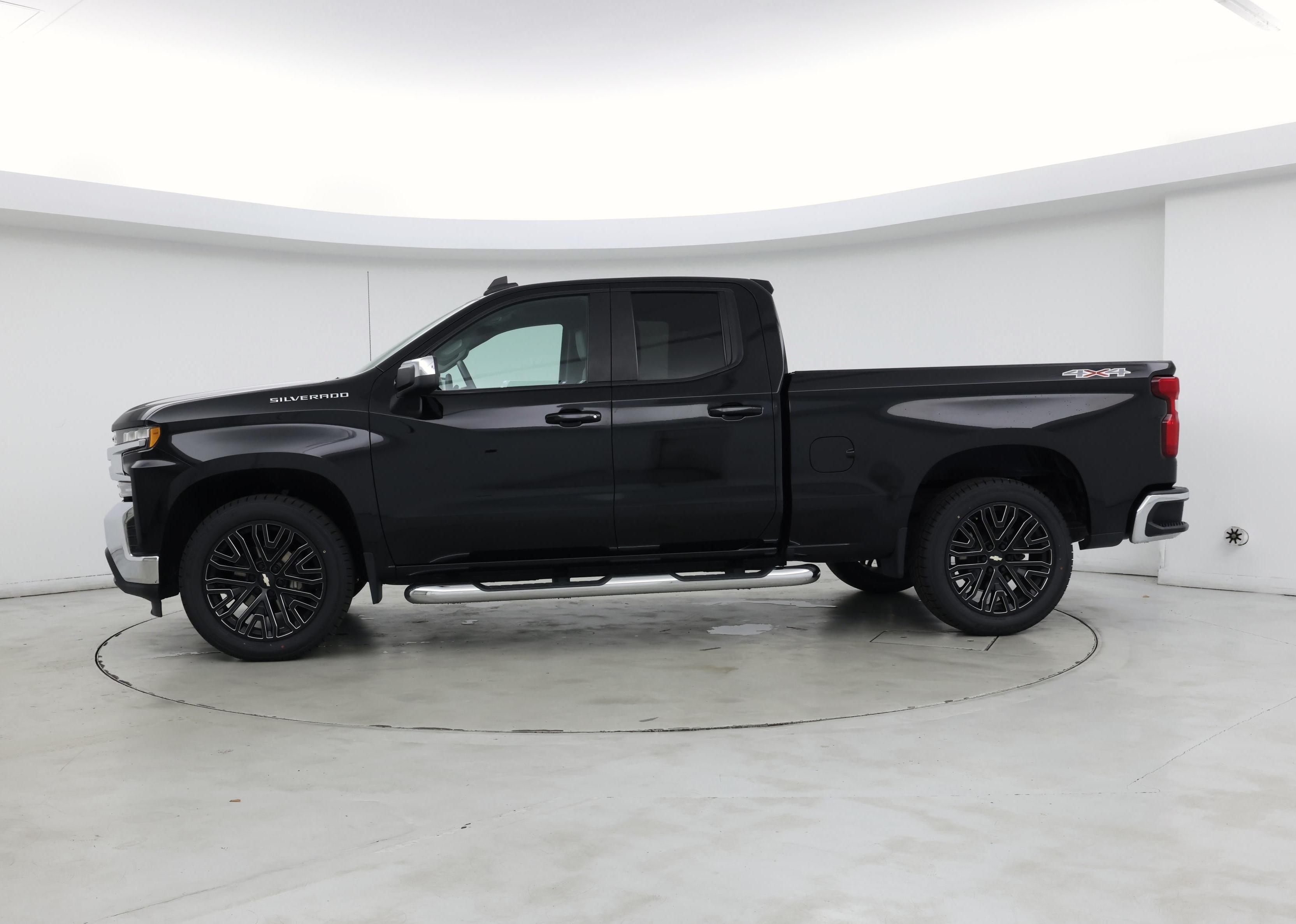 Thumbnail: 2020 Chevrolet Silverado 1500 - 3