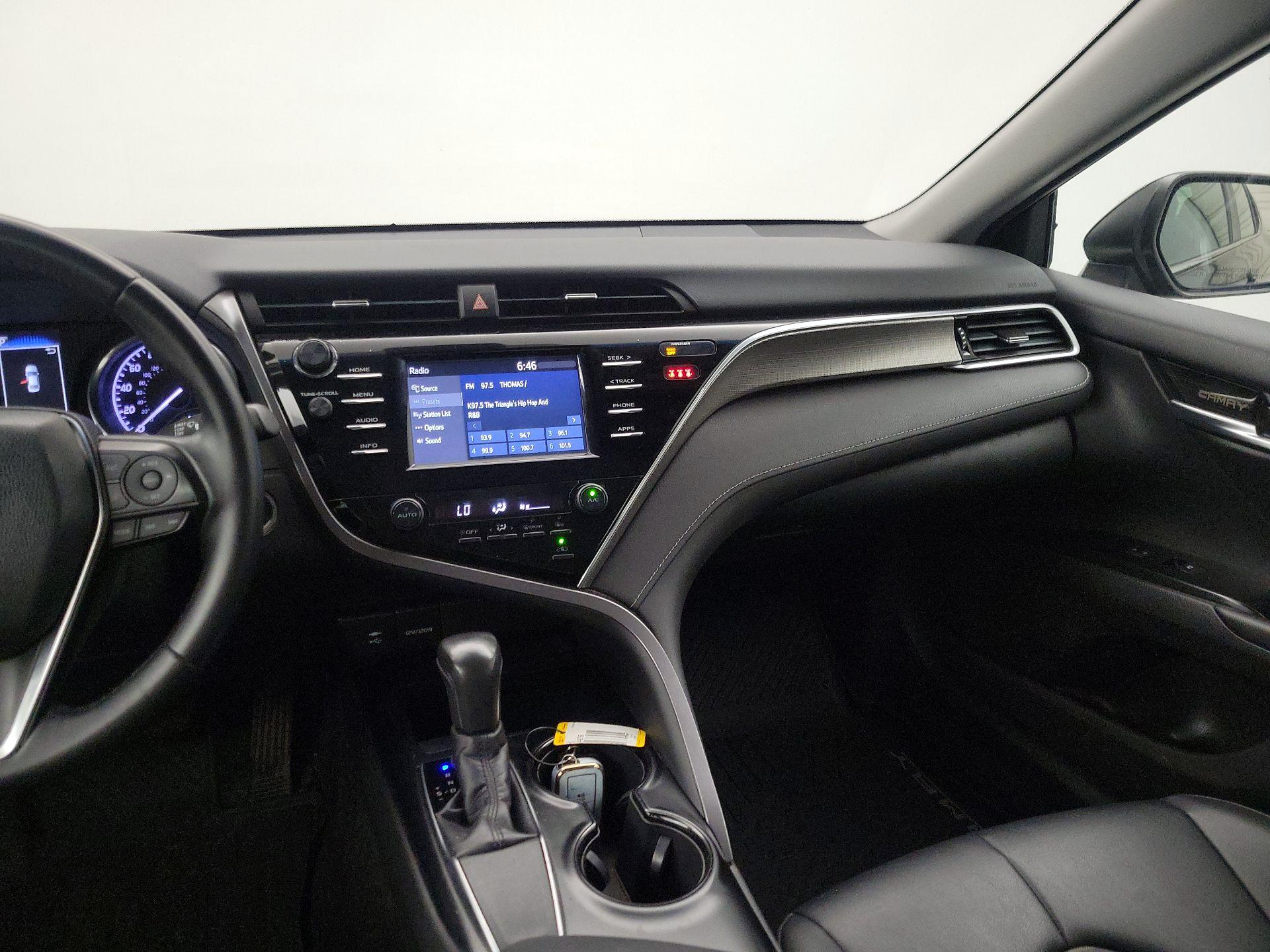 Thumbnail: 2018 Toyota Camry - 9