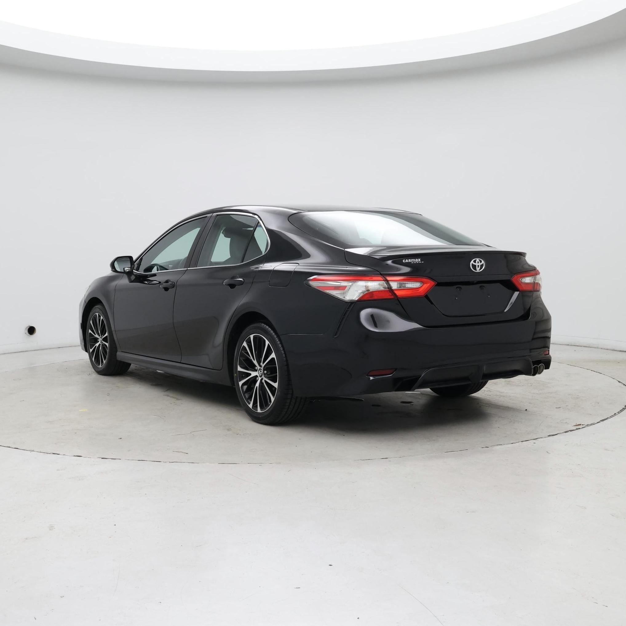 Thumbnail: 2018 Toyota Camry - 2