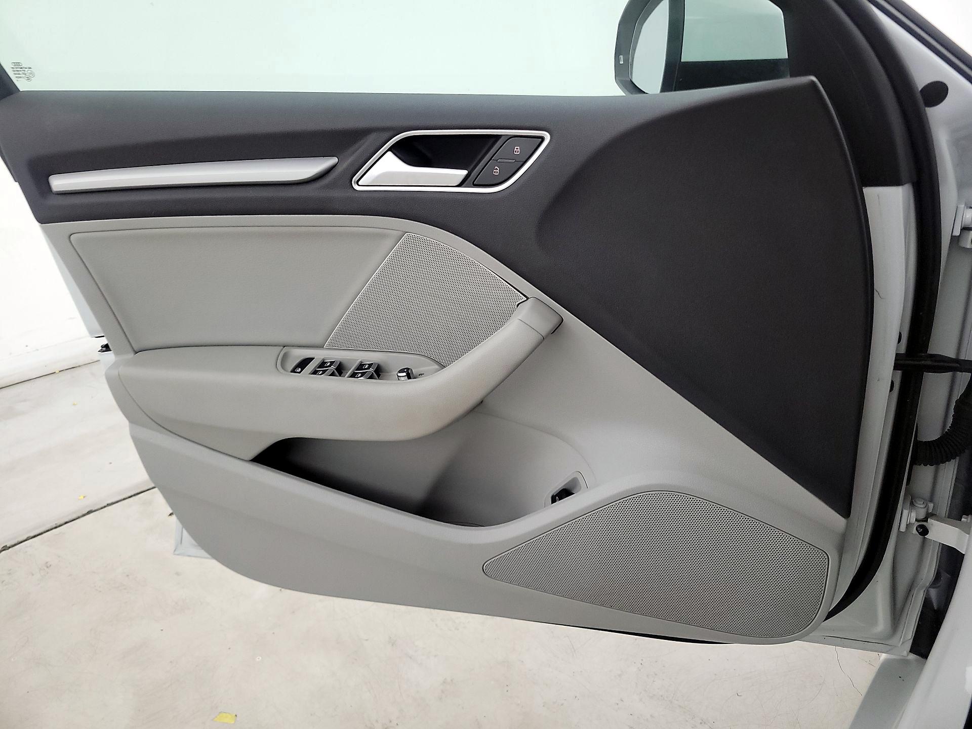 Thumbnail: 2016 Audi A3 - 12