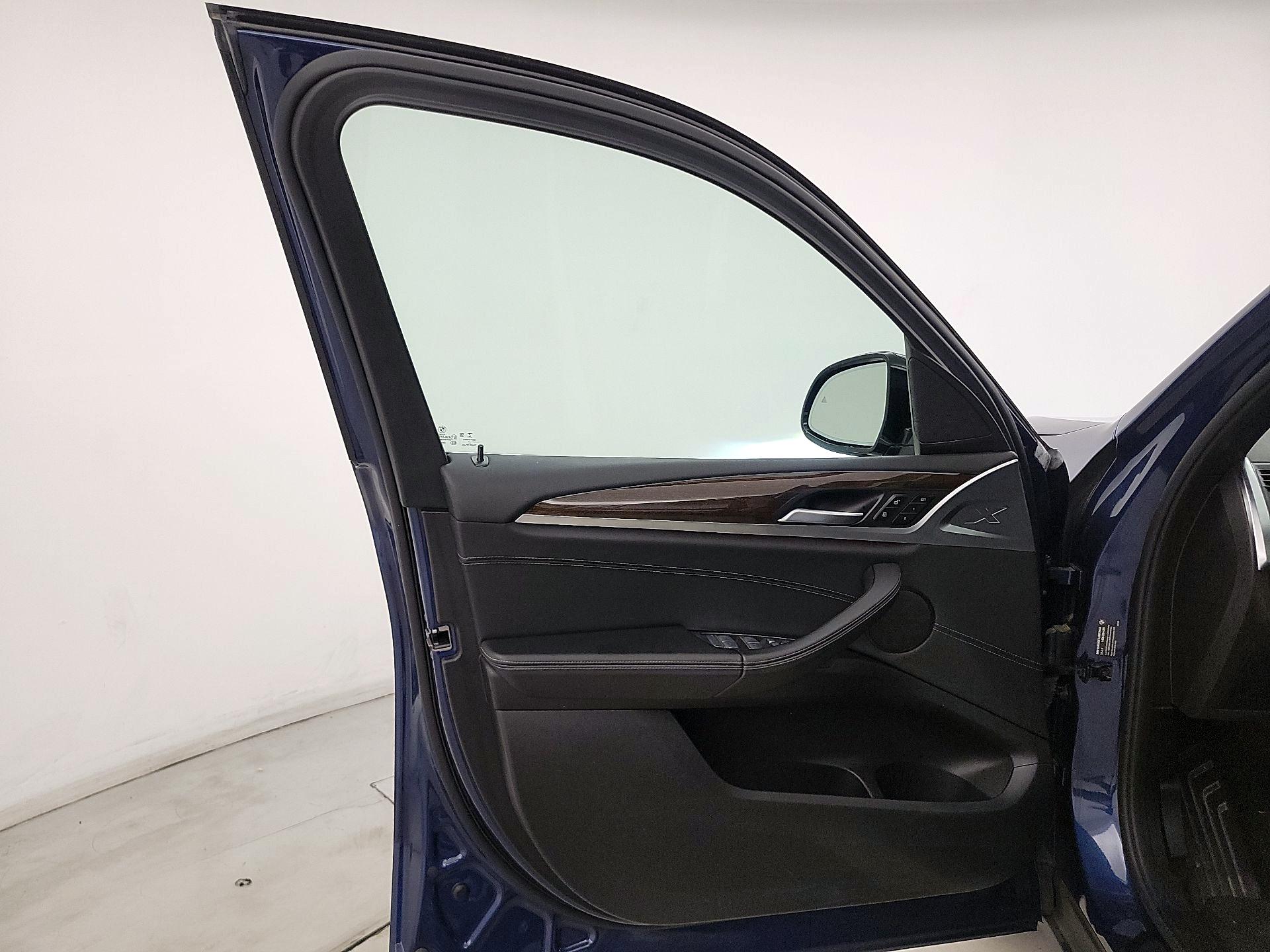 Thumbnail: 2021 BMW X3 - 12