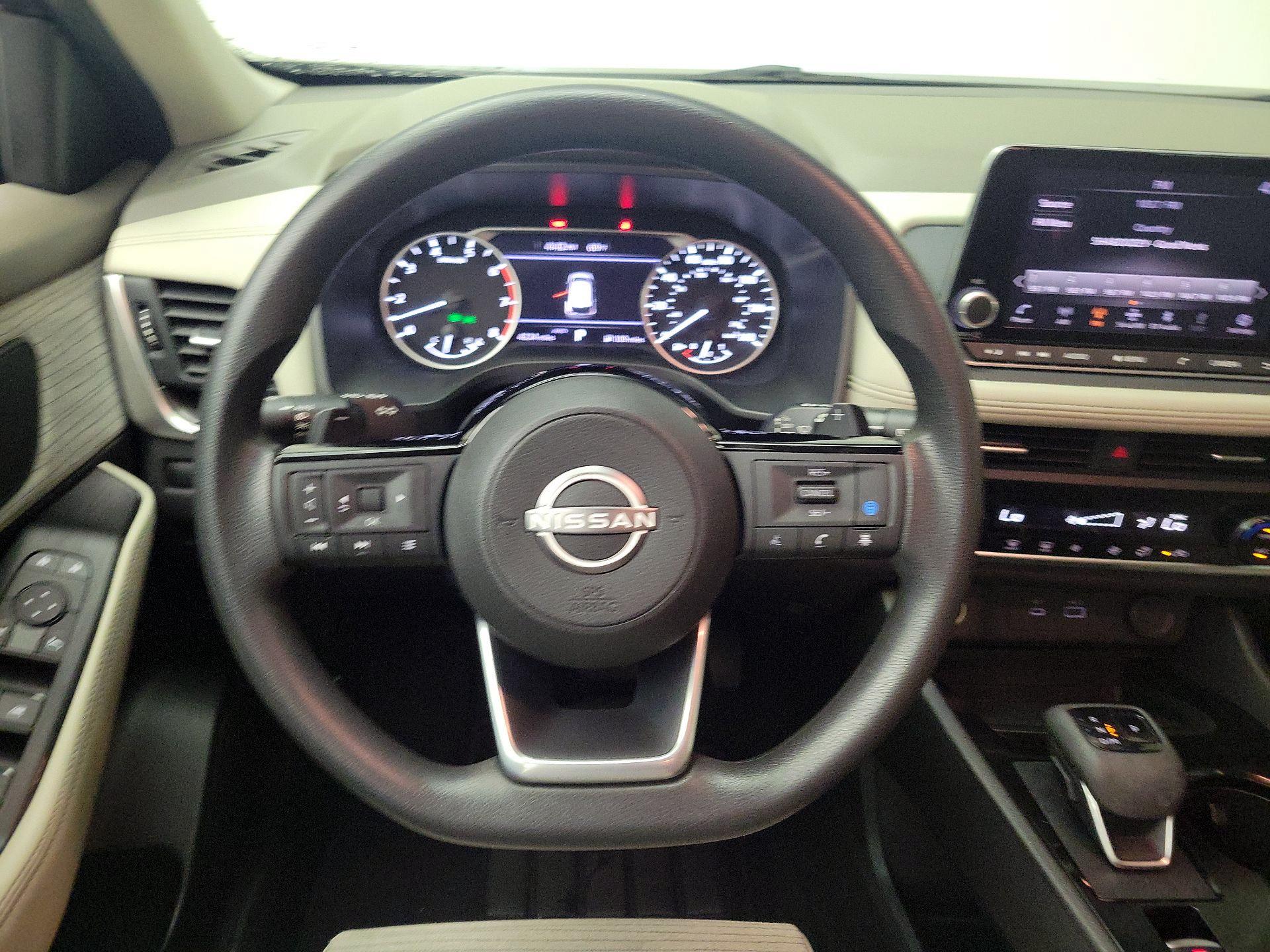 Thumbnail: 2023 Nissan Rogue - 10