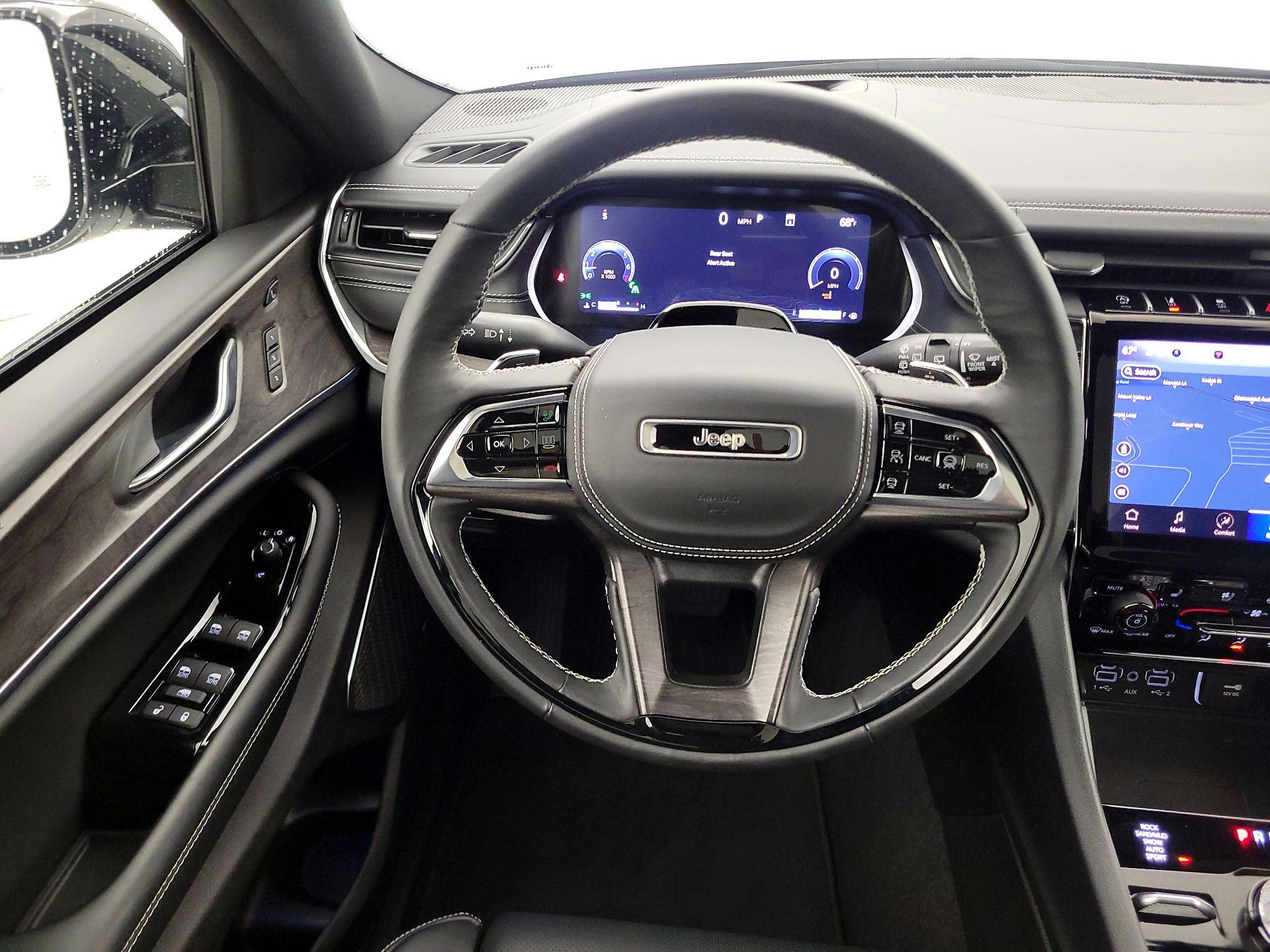 Thumbnail: 2024 Jeep Grand Cherokee L - 10