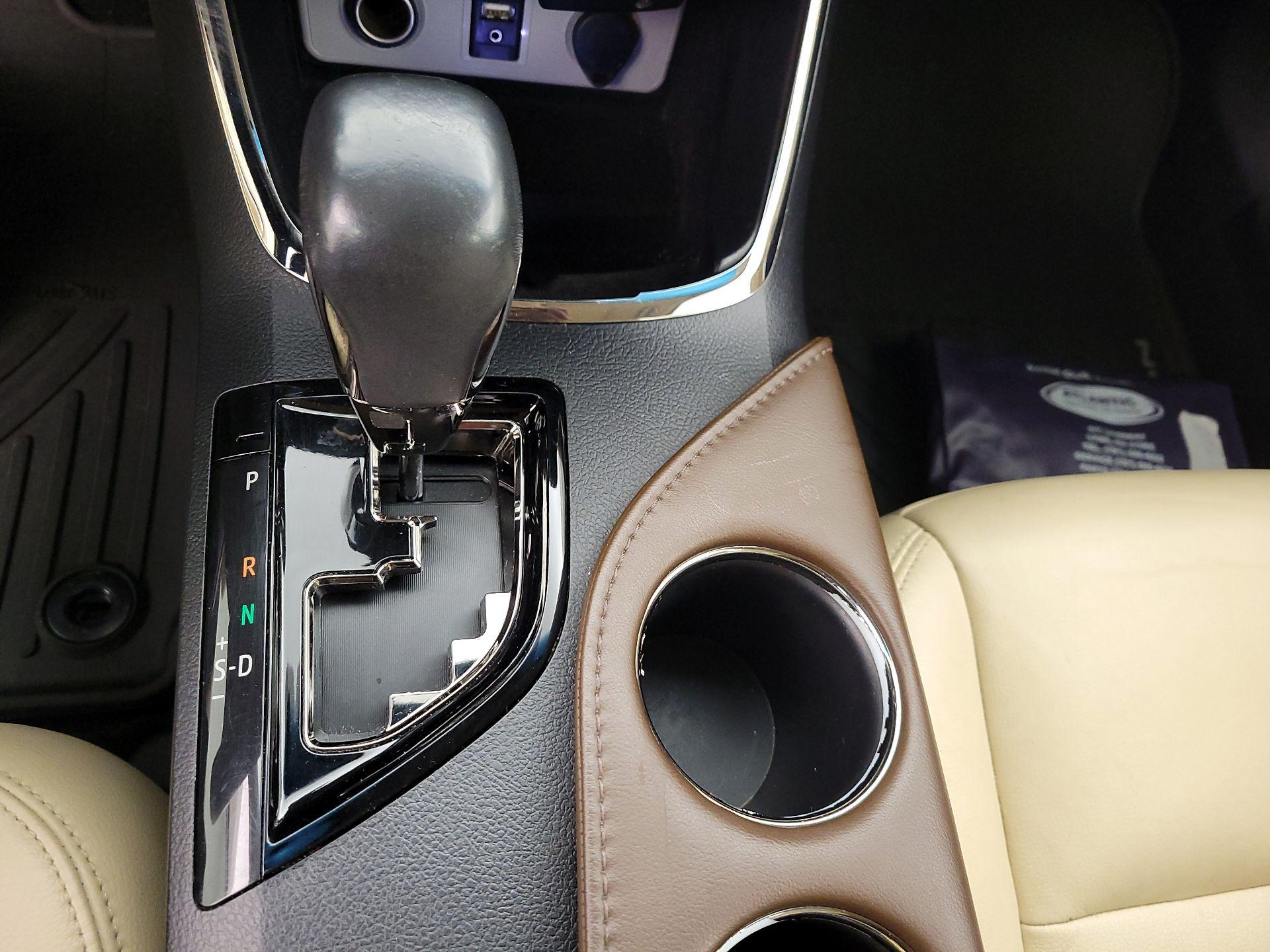 Thumbnail: 2014 Toyota Avalon - 17