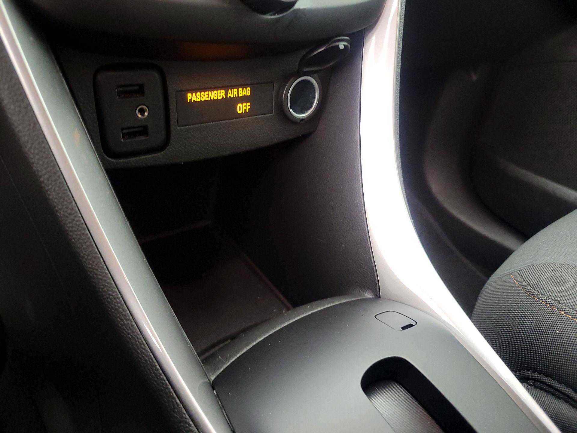 Thumbnail: 2022 Chevrolet Trax - 18