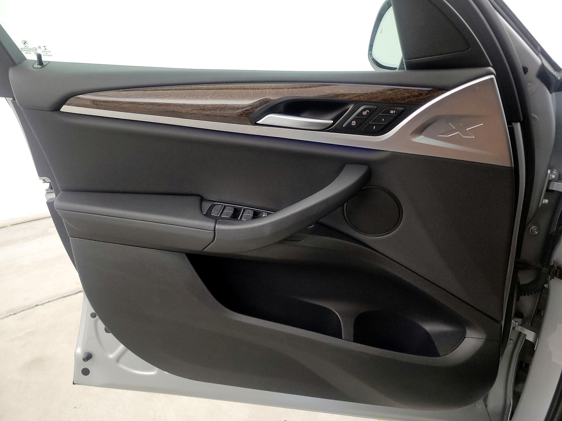 Thumbnail: 2021 BMW X3 - 12