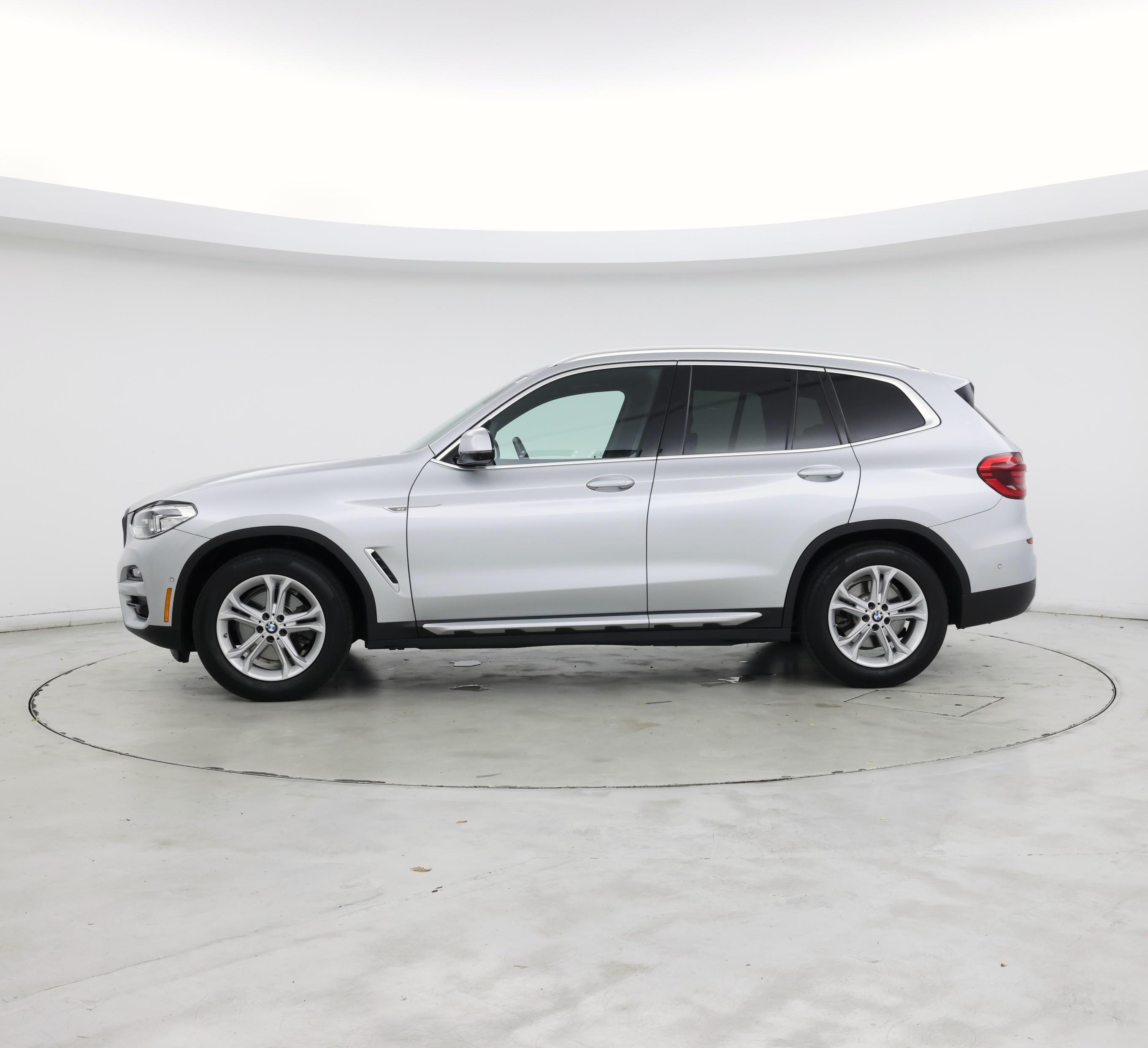 Thumbnail: 2021 BMW X3 - 3