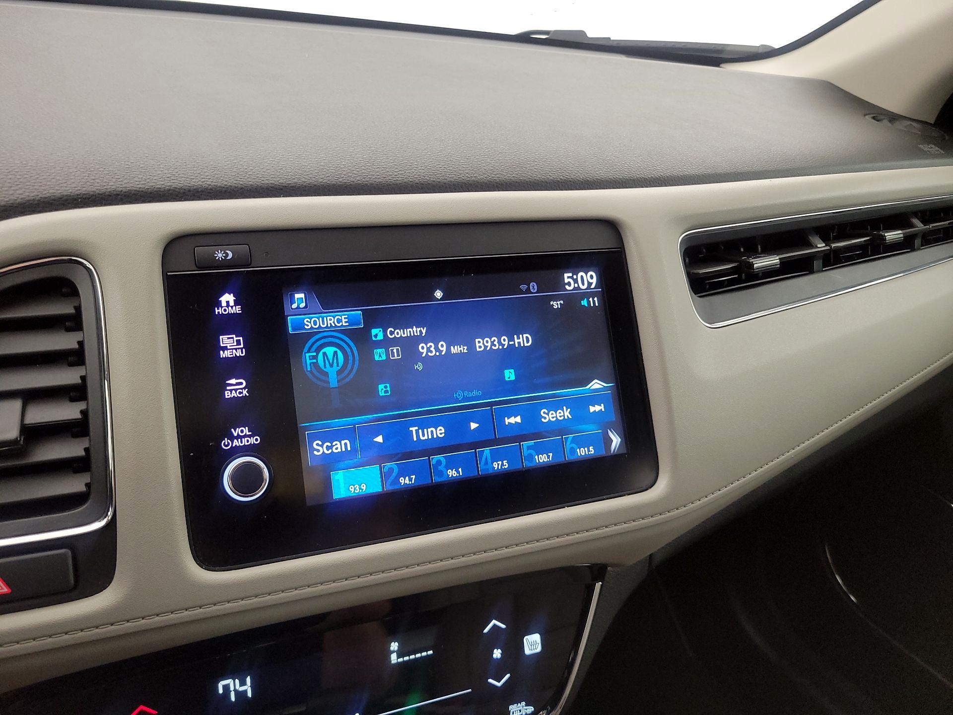 Thumbnail: 2019 Honda HR-V - 15