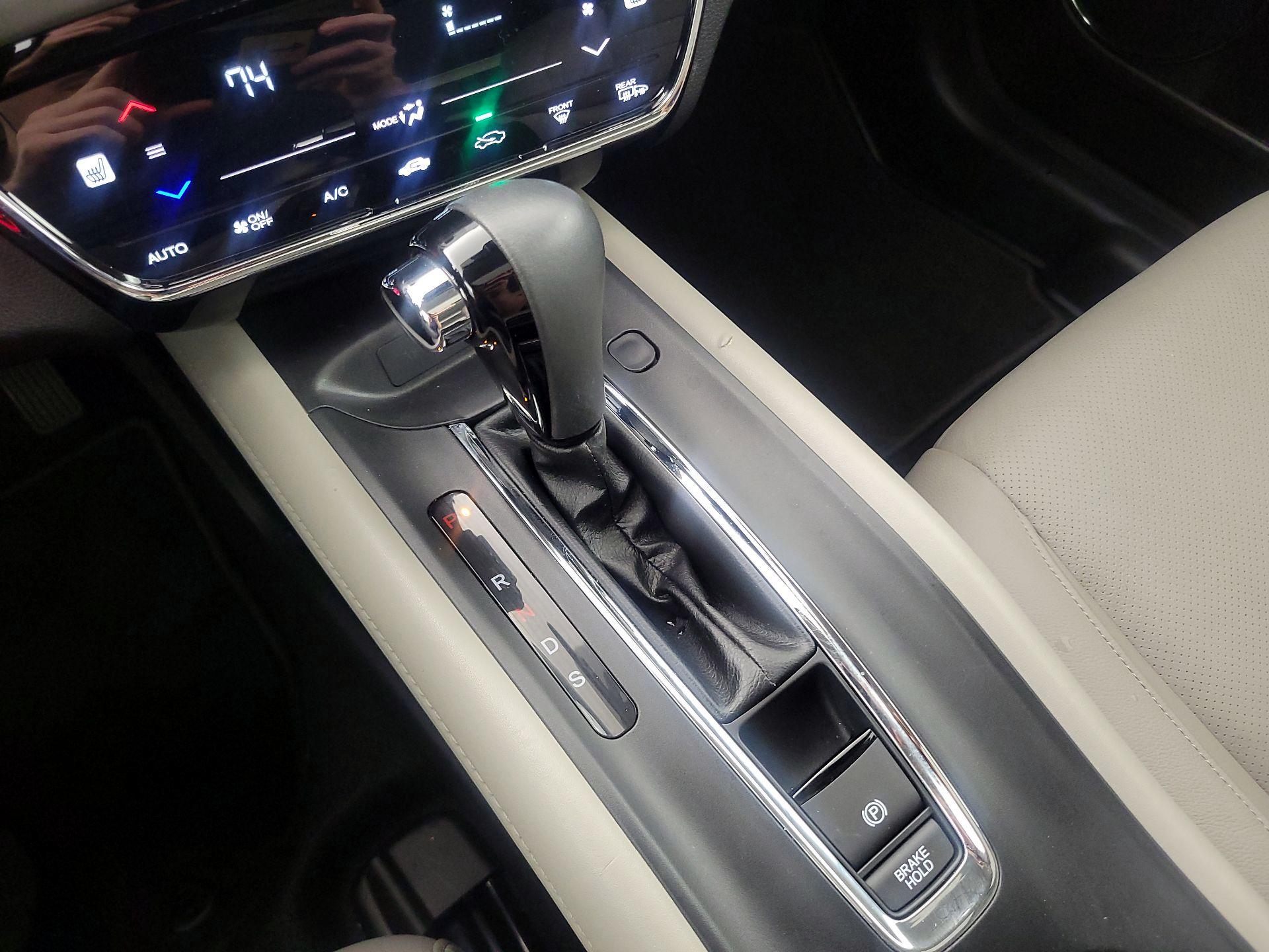 Thumbnail: 2019 Honda HR-V - 17