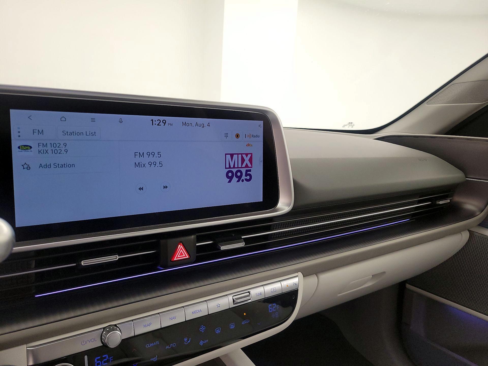 Thumbnail: 2023 Hyundai Ioniq 6 - 16