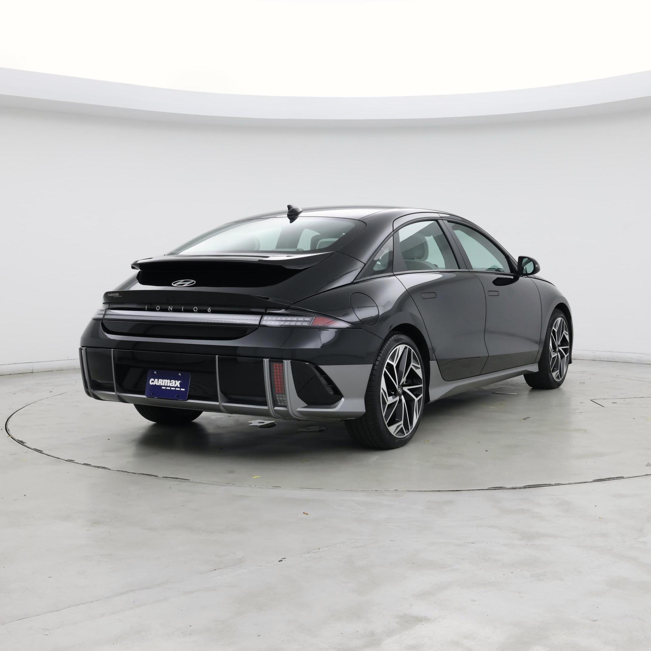 Thumbnail: 2023 Hyundai Ioniq 6 - 8
