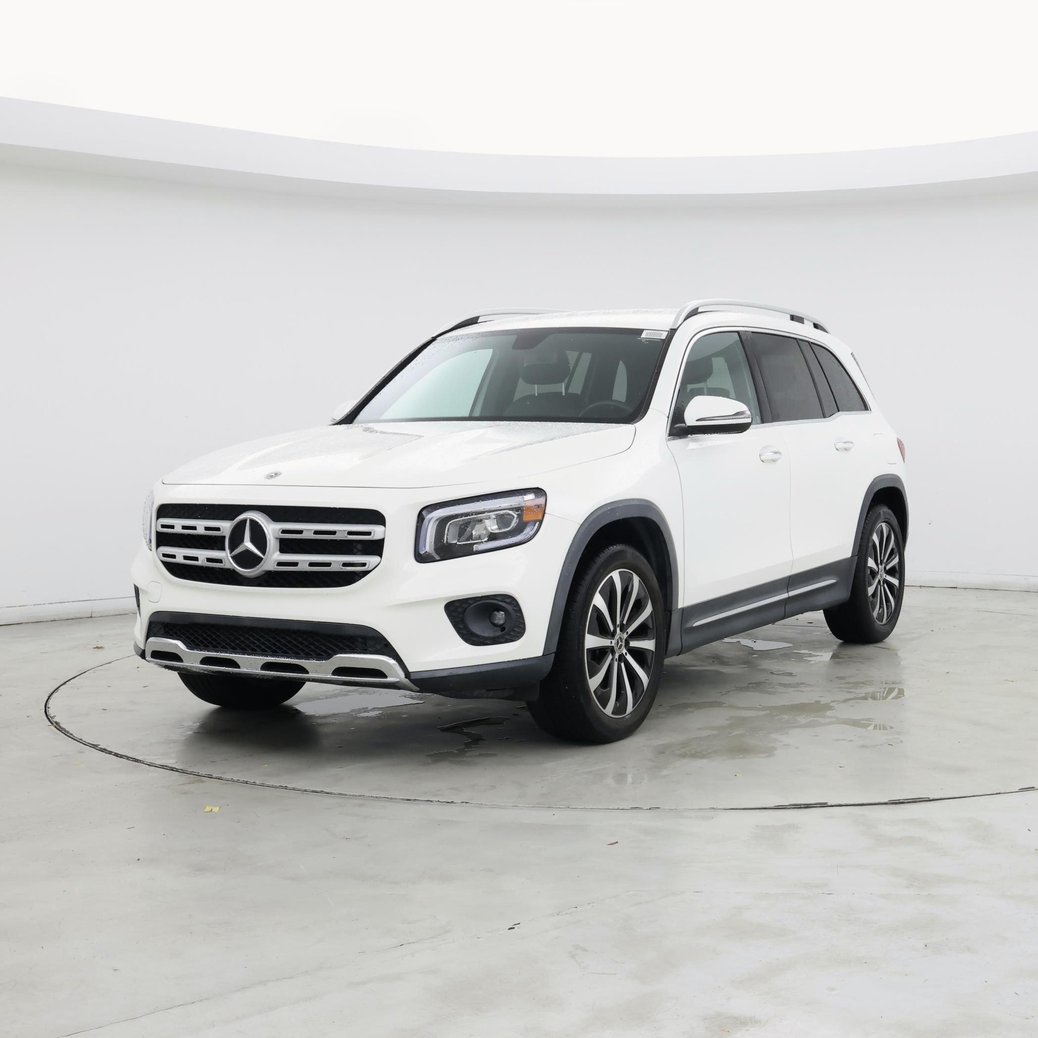 Thumbnail: 2021 Mercedes-Benz GLB - 4