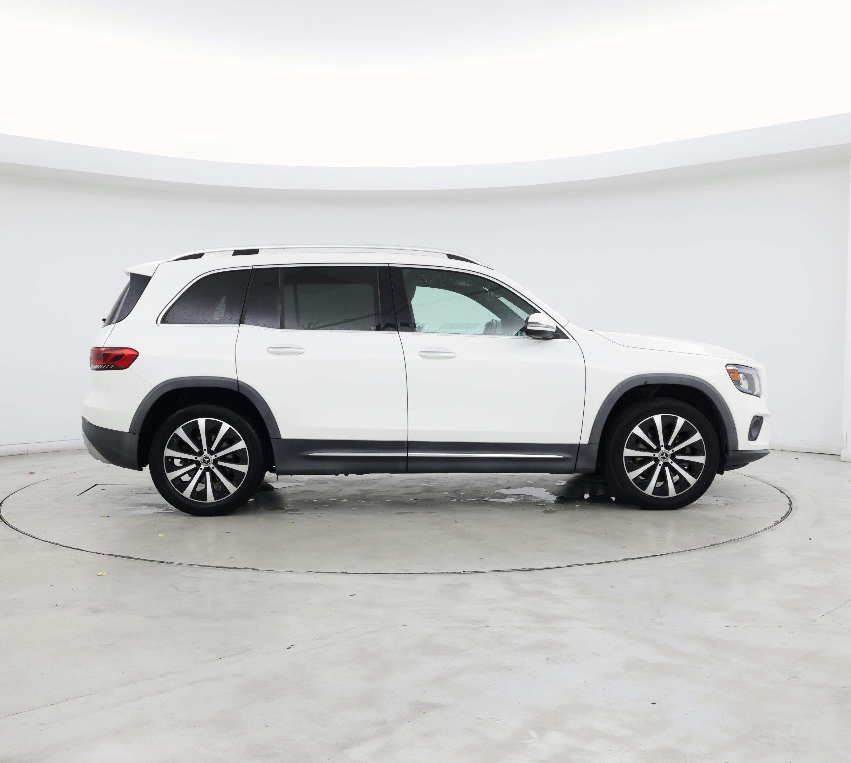 Thumbnail: 2021 Mercedes-Benz GLB - 7