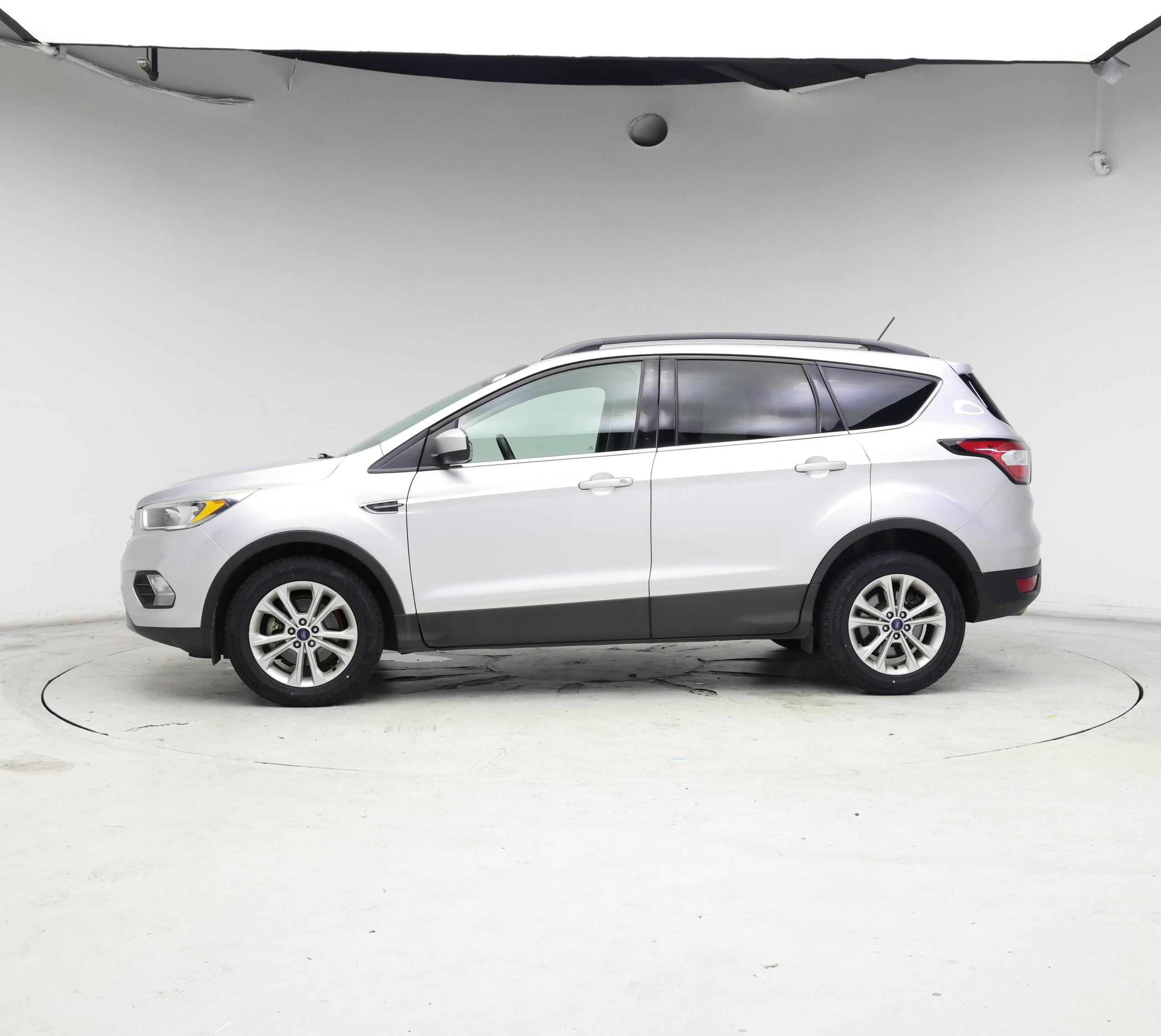 Thumbnail: 2018 Ford Escape - 3