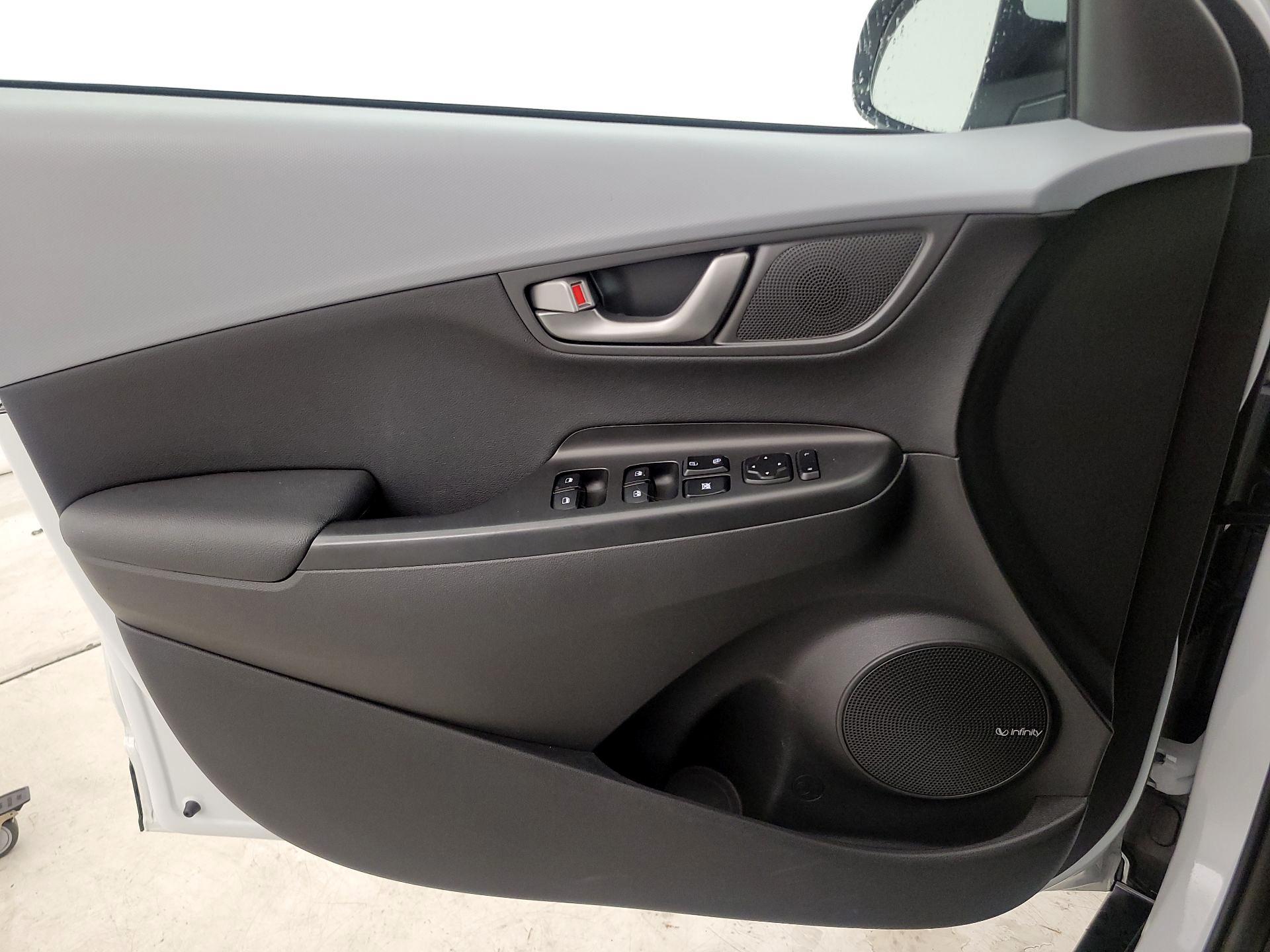 Thumbnail: 2021 Hyundai Kona - 12