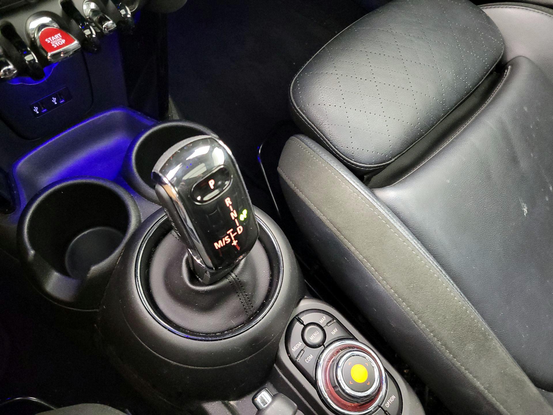 Thumbnail: 2020 MINI Cooper Hardtop - 18