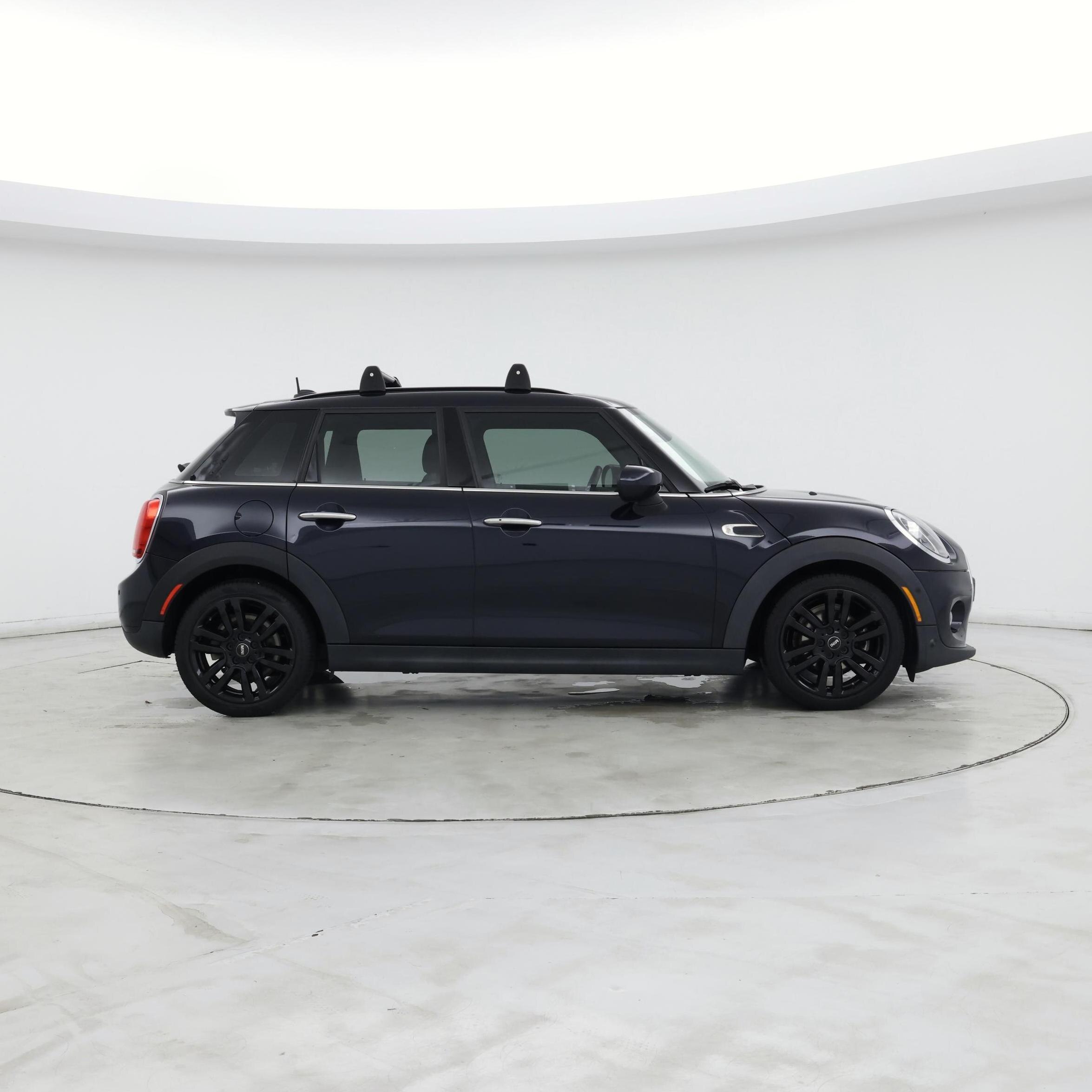 Thumbnail: 2020 MINI Cooper Hardtop - 7