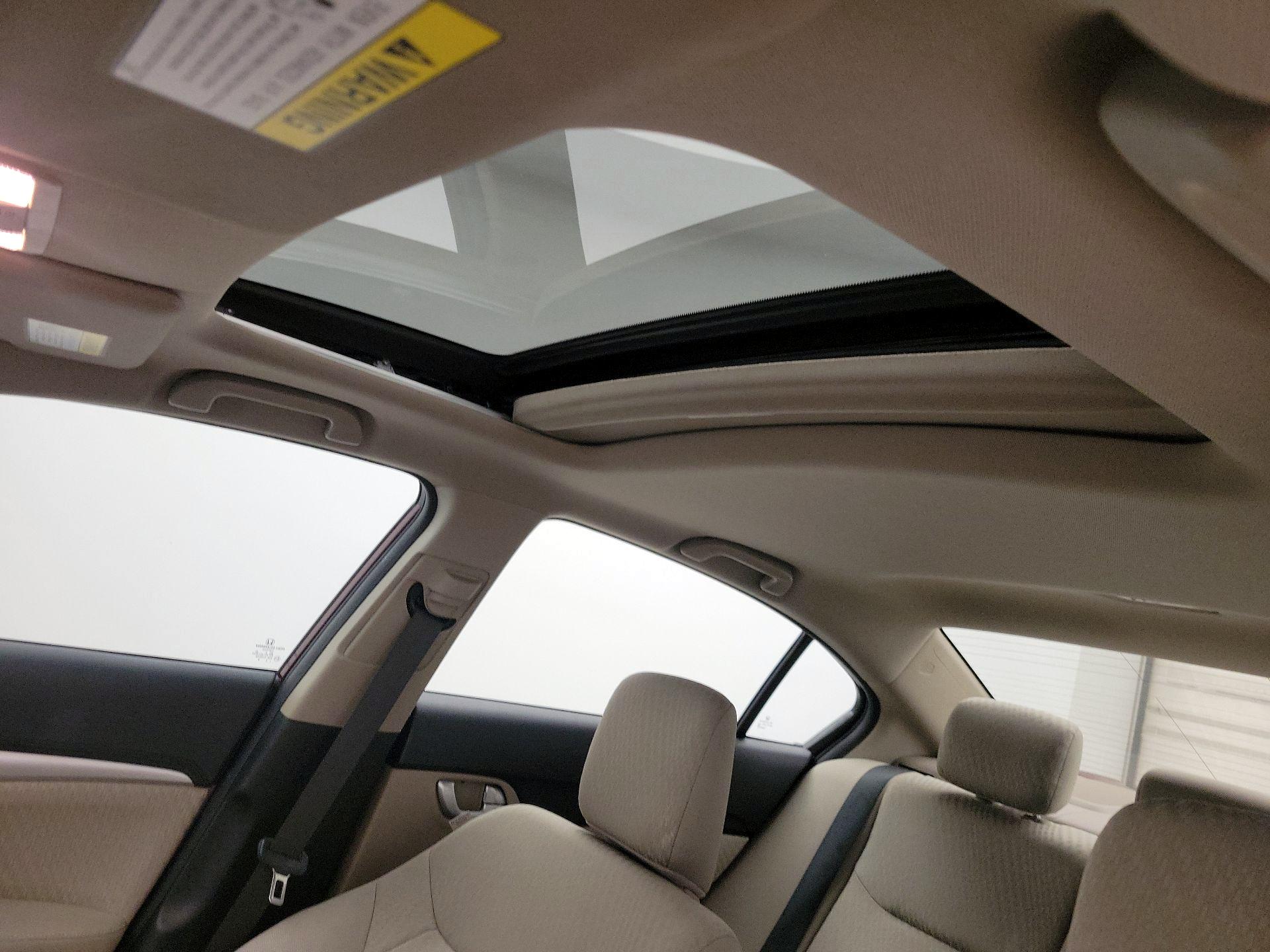 Thumbnail: 2015 Honda Civic - 19