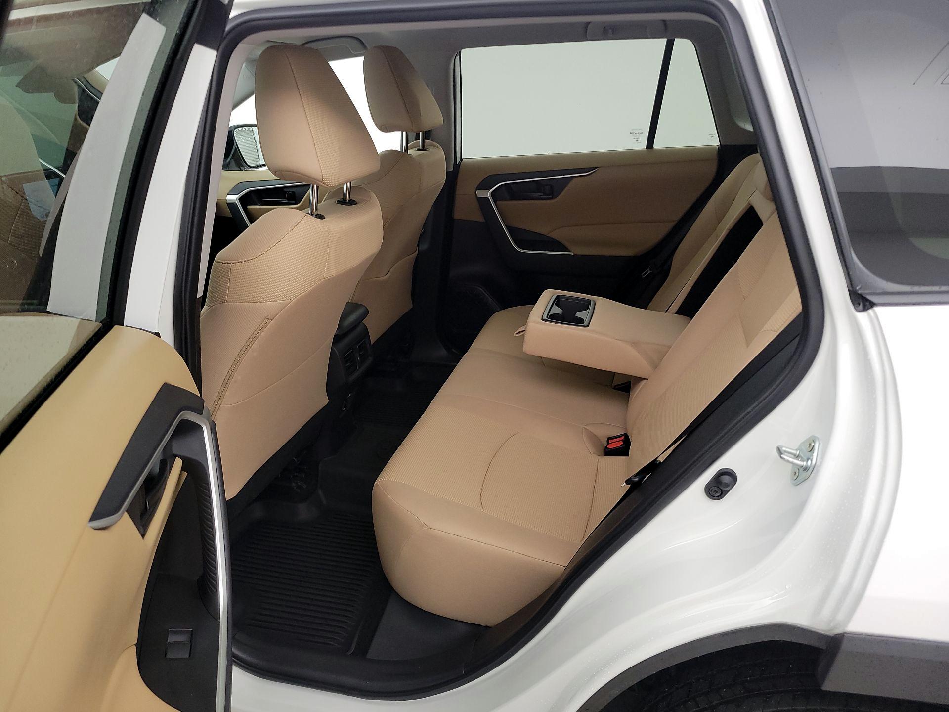 Thumbnail: 2024 Toyota RAV4 - 19