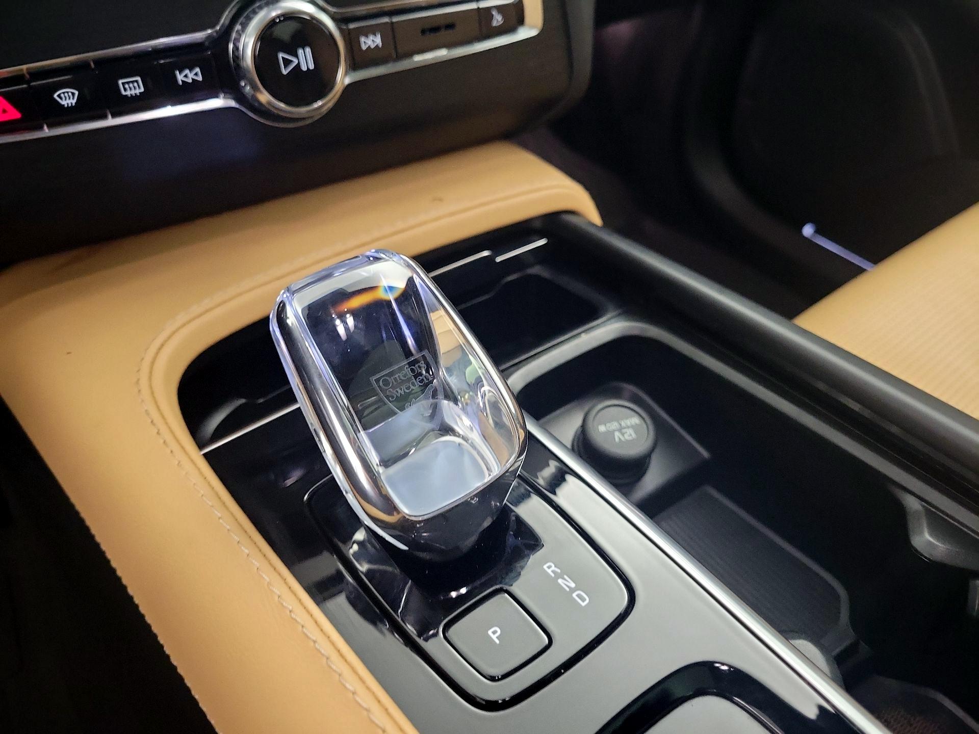 Thumbnail: 2024 Volvo XC90 - 18