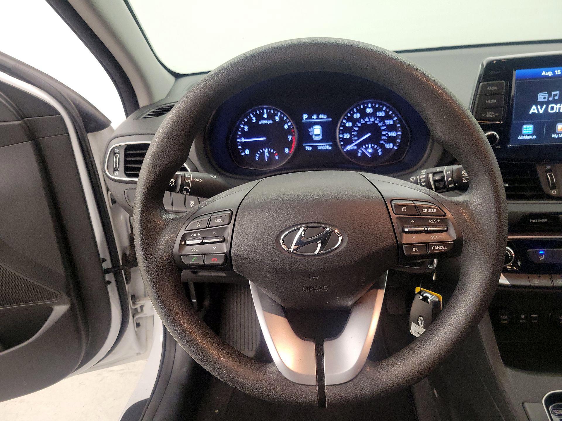 Thumbnail: 2018 Hyundai Elantra - 10