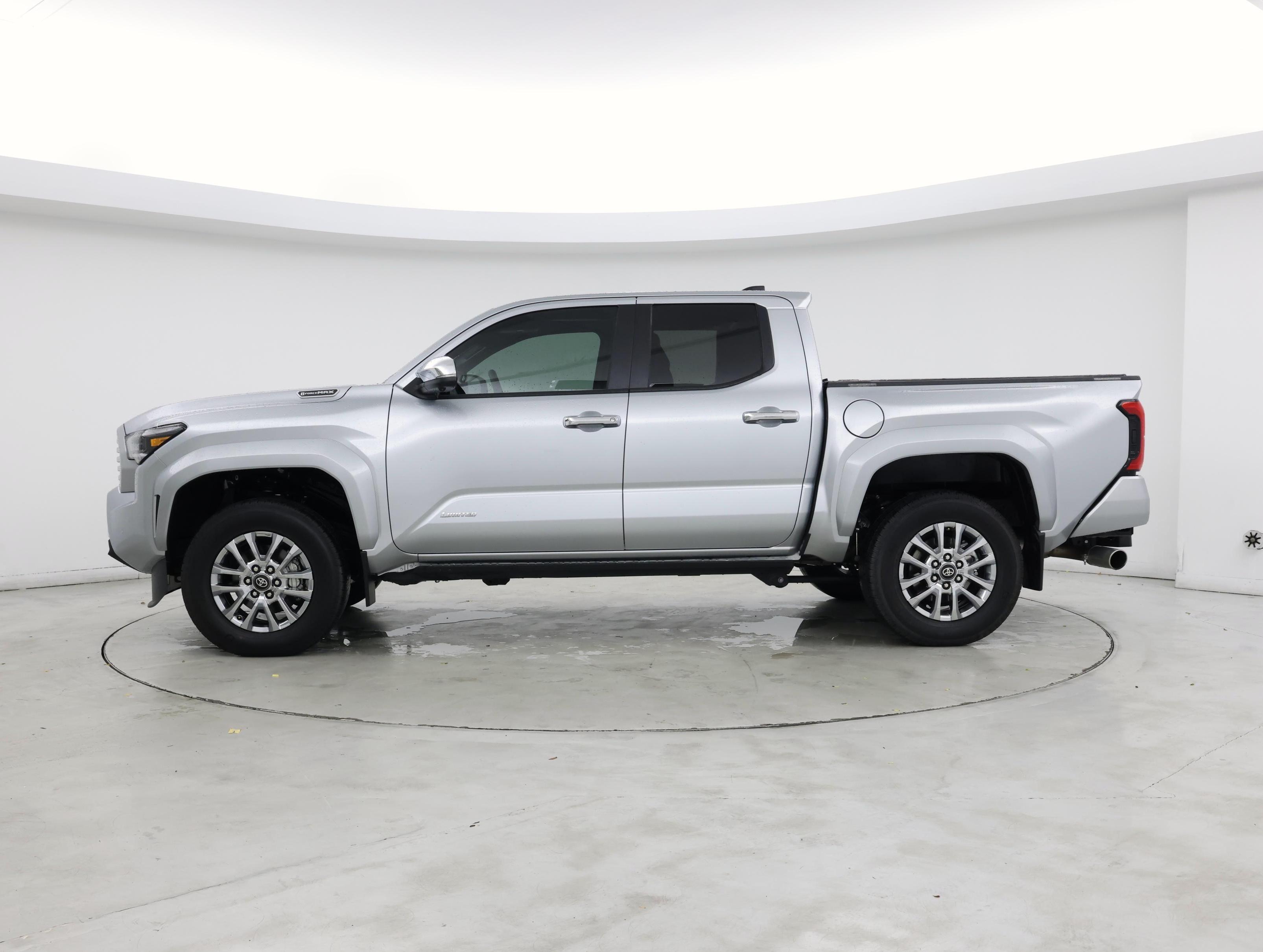 Thumbnail: 2024 Toyota Tacoma - 3