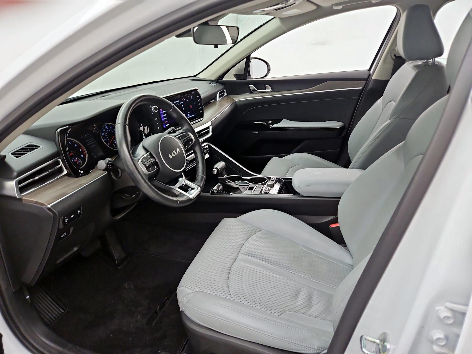 Thumbnail: 2023 Kia K5 - 11