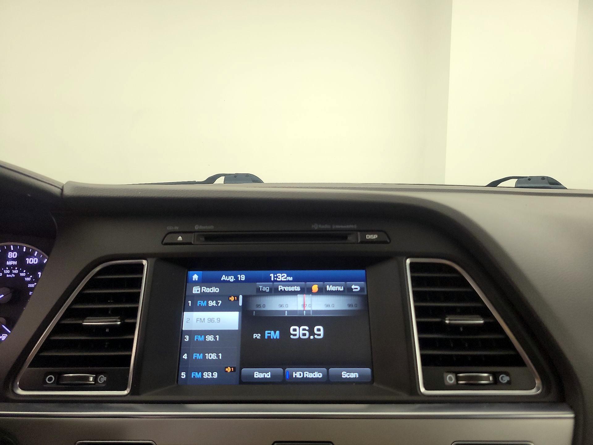 Thumbnail: 2016 Hyundai Sonata - 15
