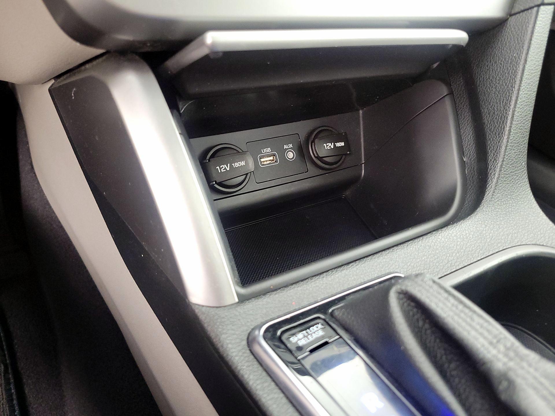 Thumbnail: 2016 Hyundai Sonata - 18