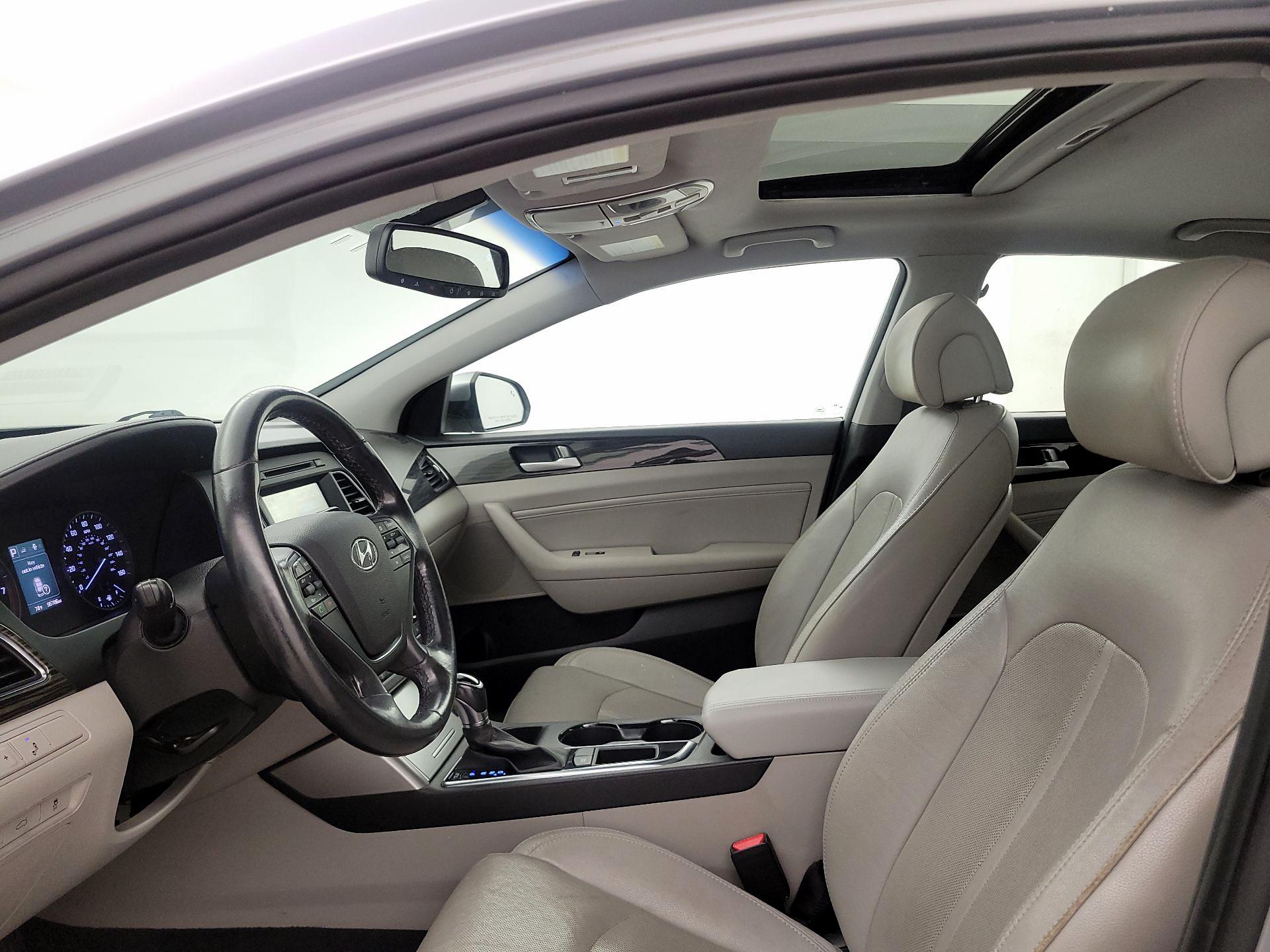 Thumbnail: 2016 Hyundai Sonata - 19