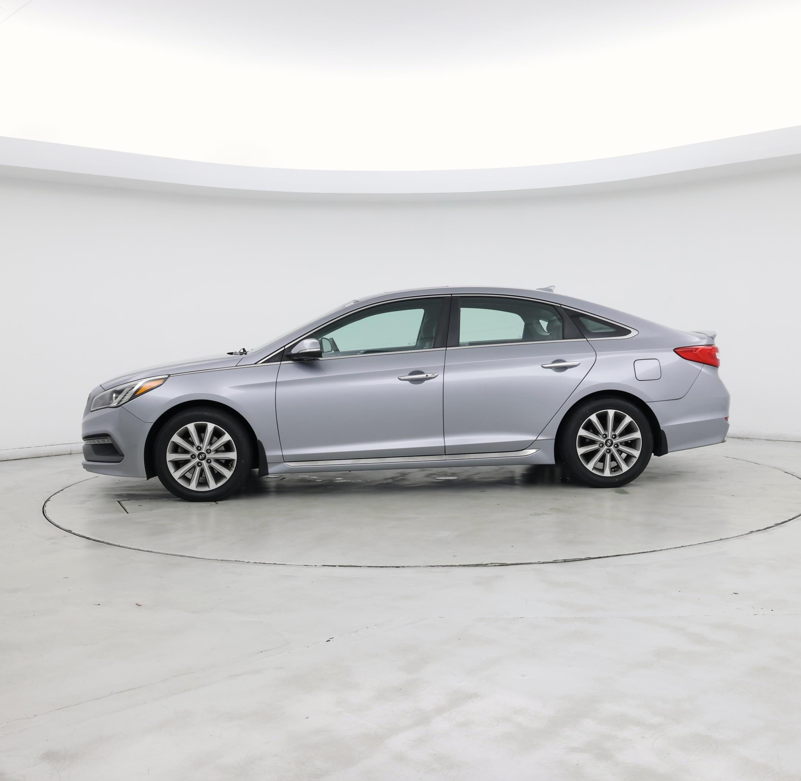 Thumbnail: 2016 Hyundai Sonata - 3