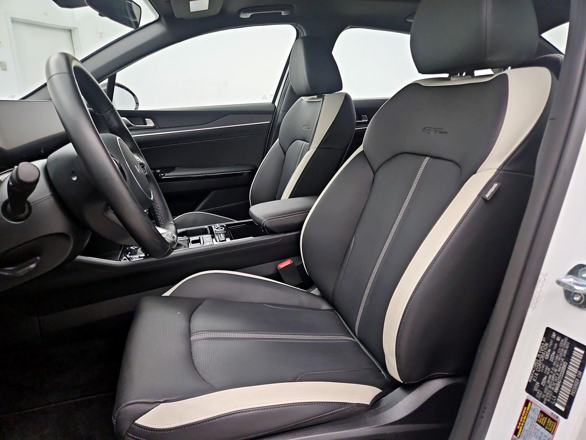 Thumbnail: 2025 Kia K5 - 11