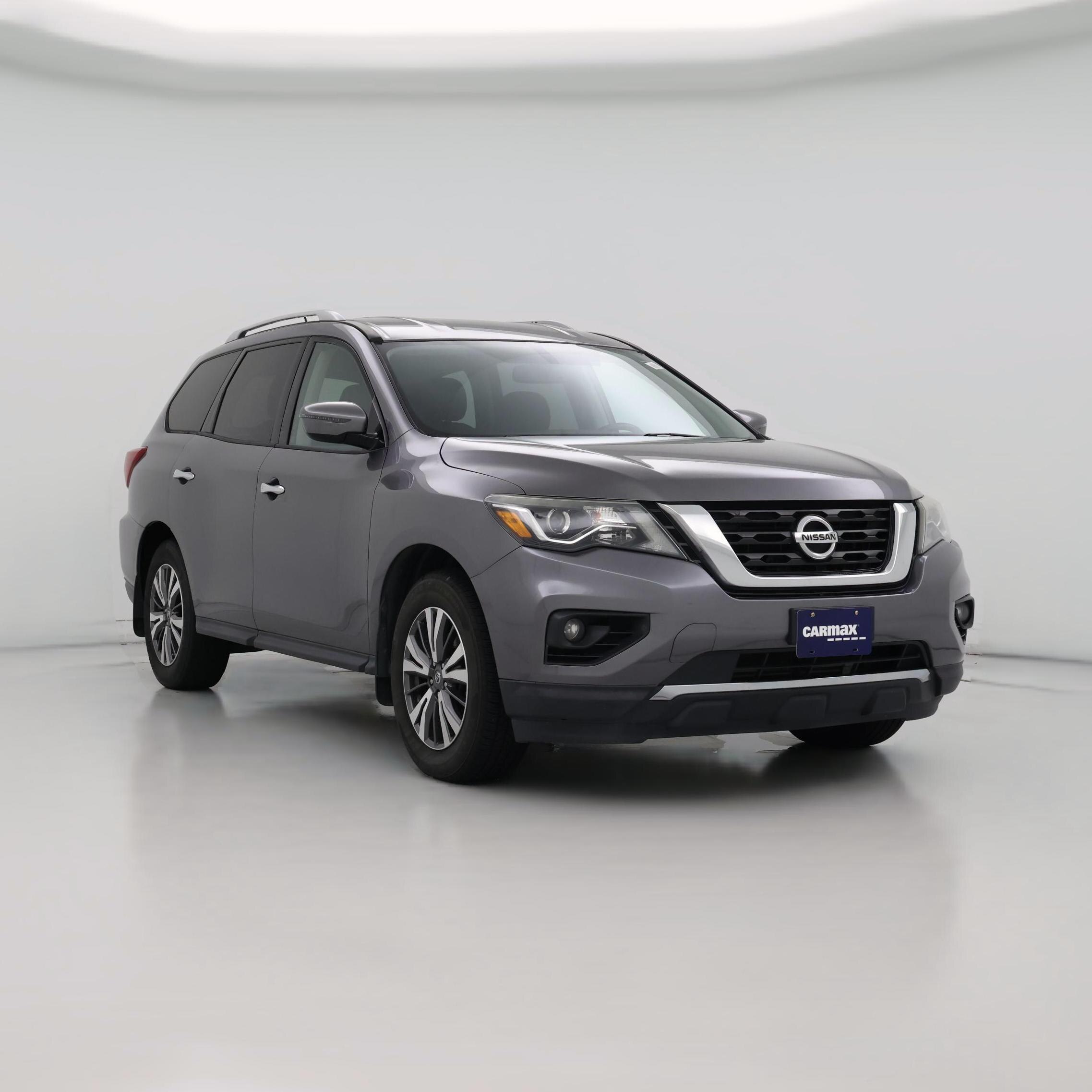 Thumbnail: 2017 Nissan Pathfinder - 1
